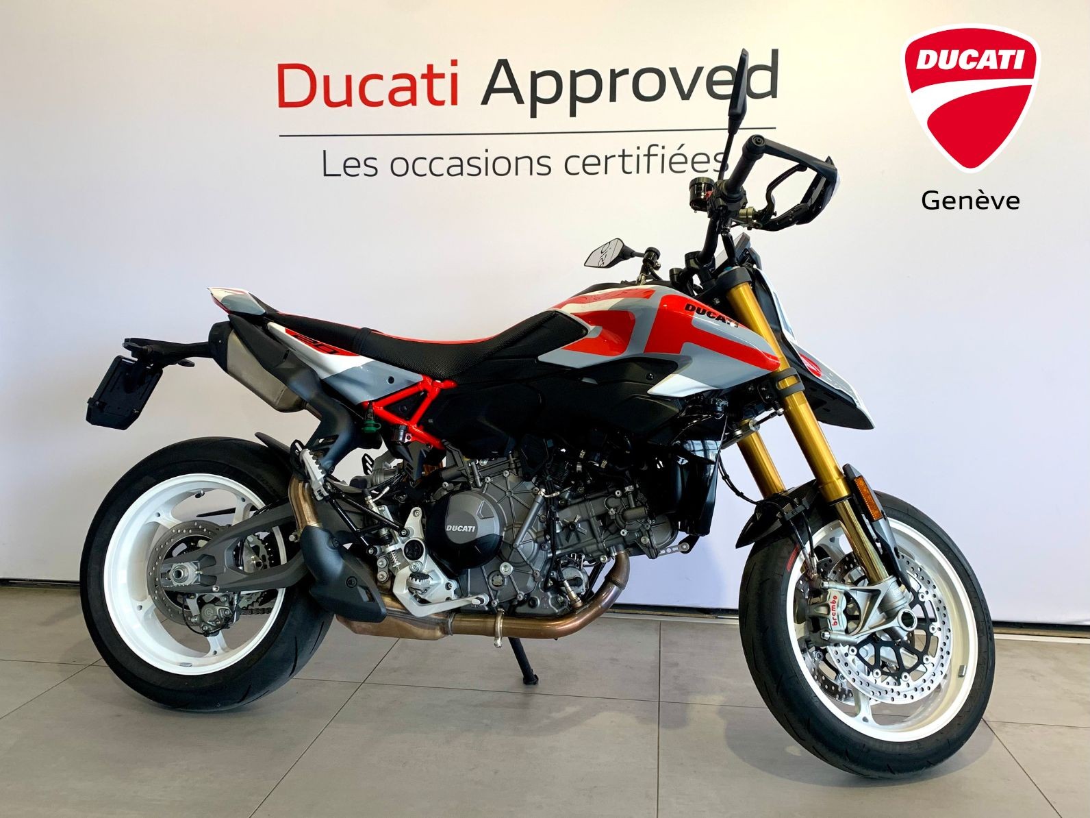 DUCATI Hypermotard V2 SP