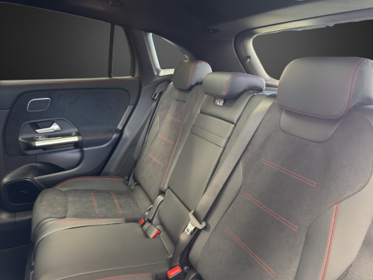 MERCEDES-BENZ GLA 250 e EQ Star 8G-DCT-image-10