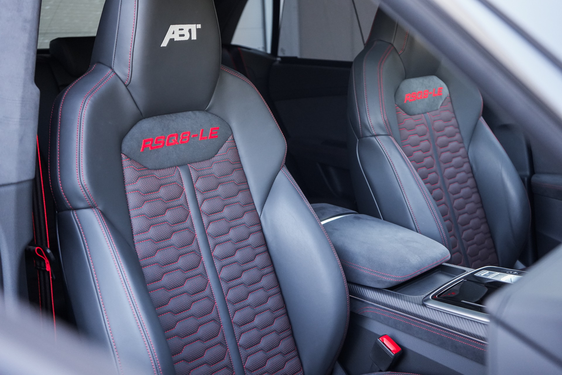 AUDI RSQ8 Legacy Edition ABT-image-19