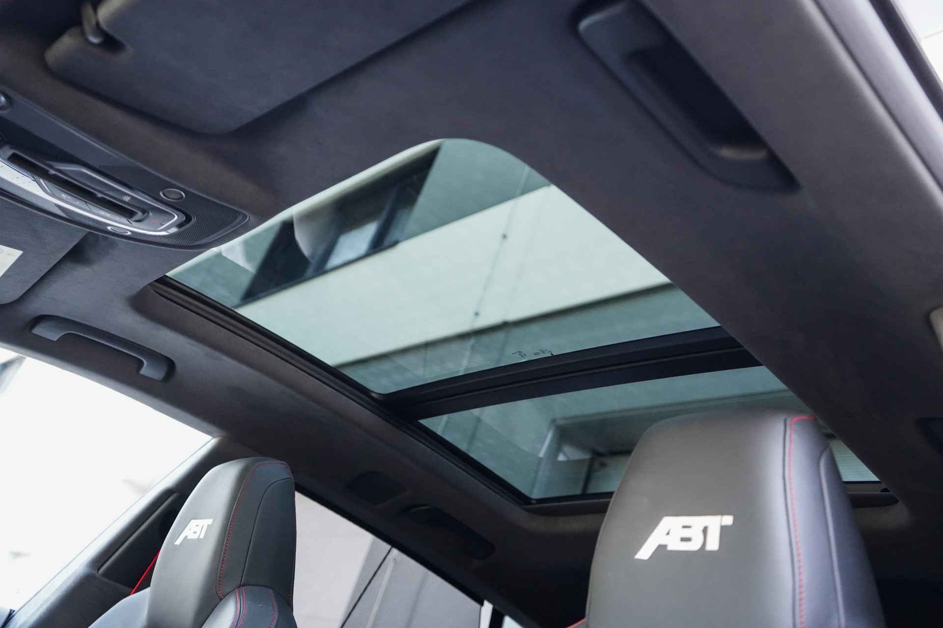 AUDI RSQ8 Legacy Edition ABT-image-16