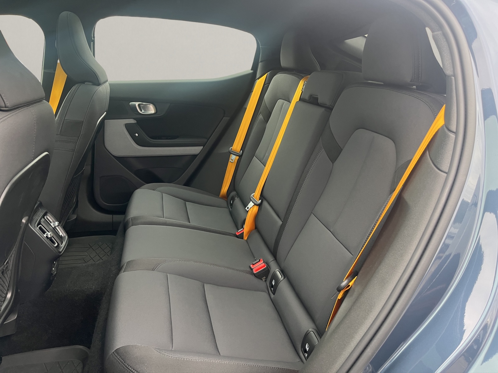 POLESTAR 2 Long Range Dual Motor-image-13