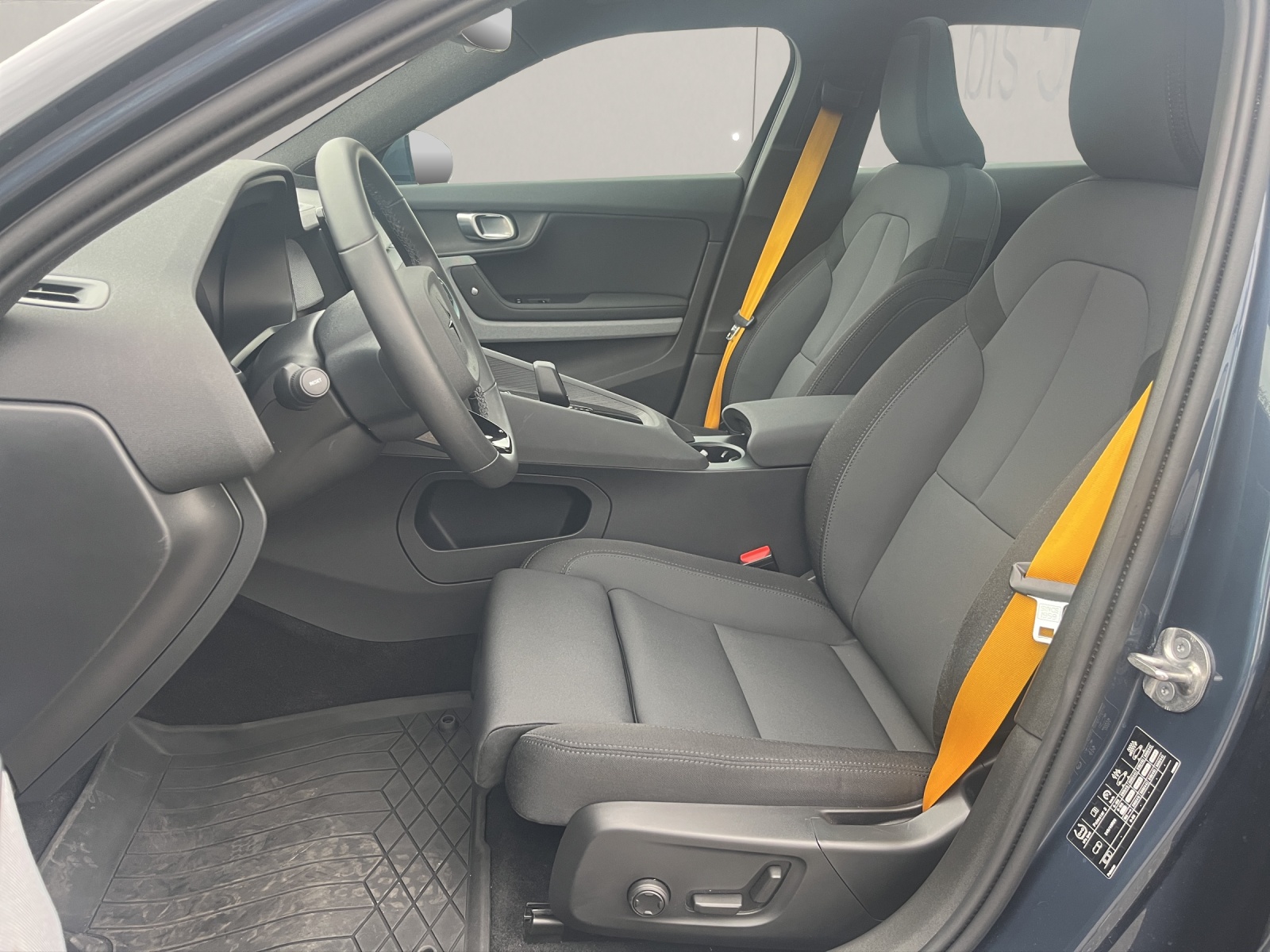 POLESTAR 2 Long Range Dual Motor-image-9