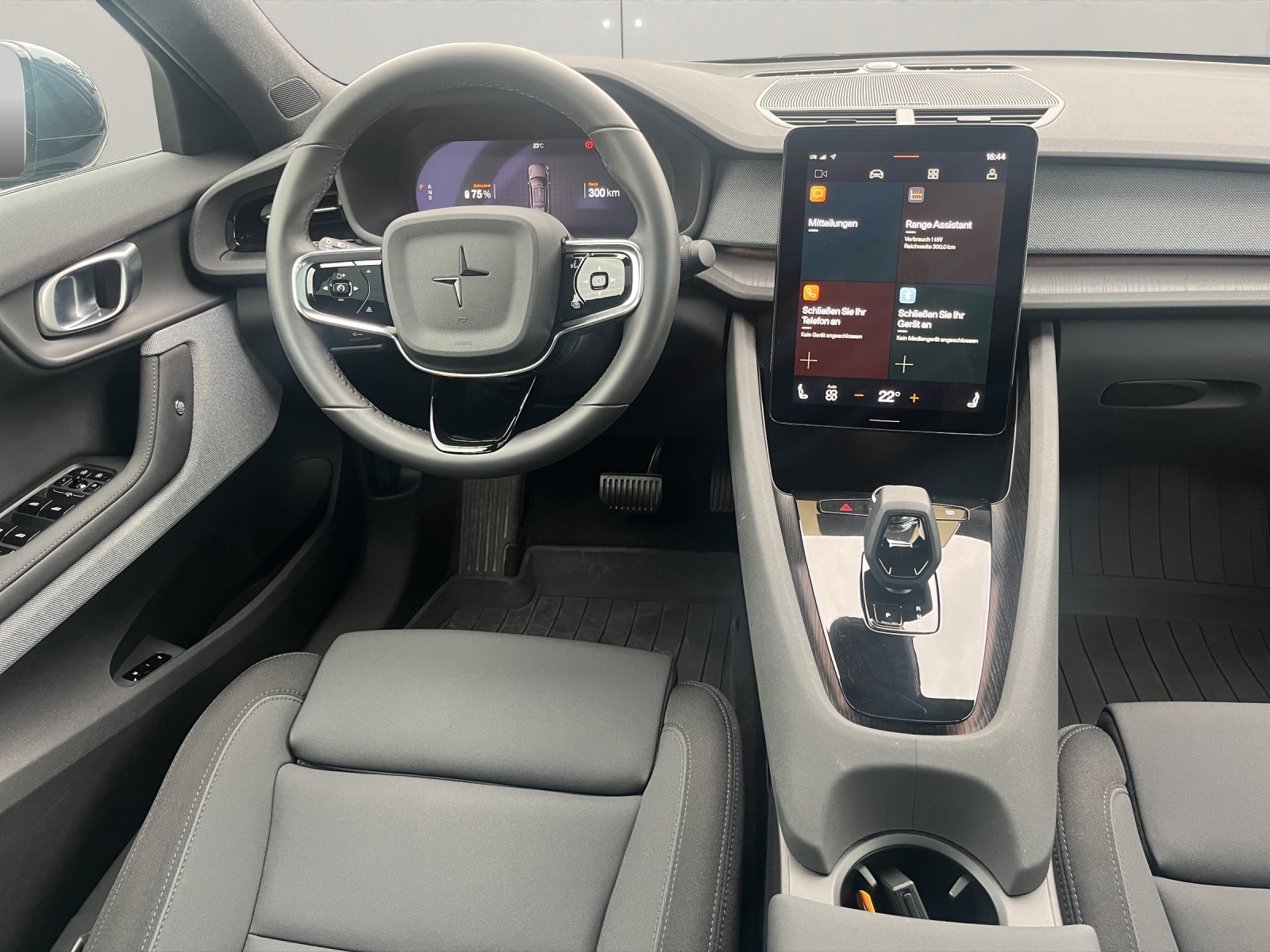 POLESTAR 2 Long Range Dual Motor-image-12