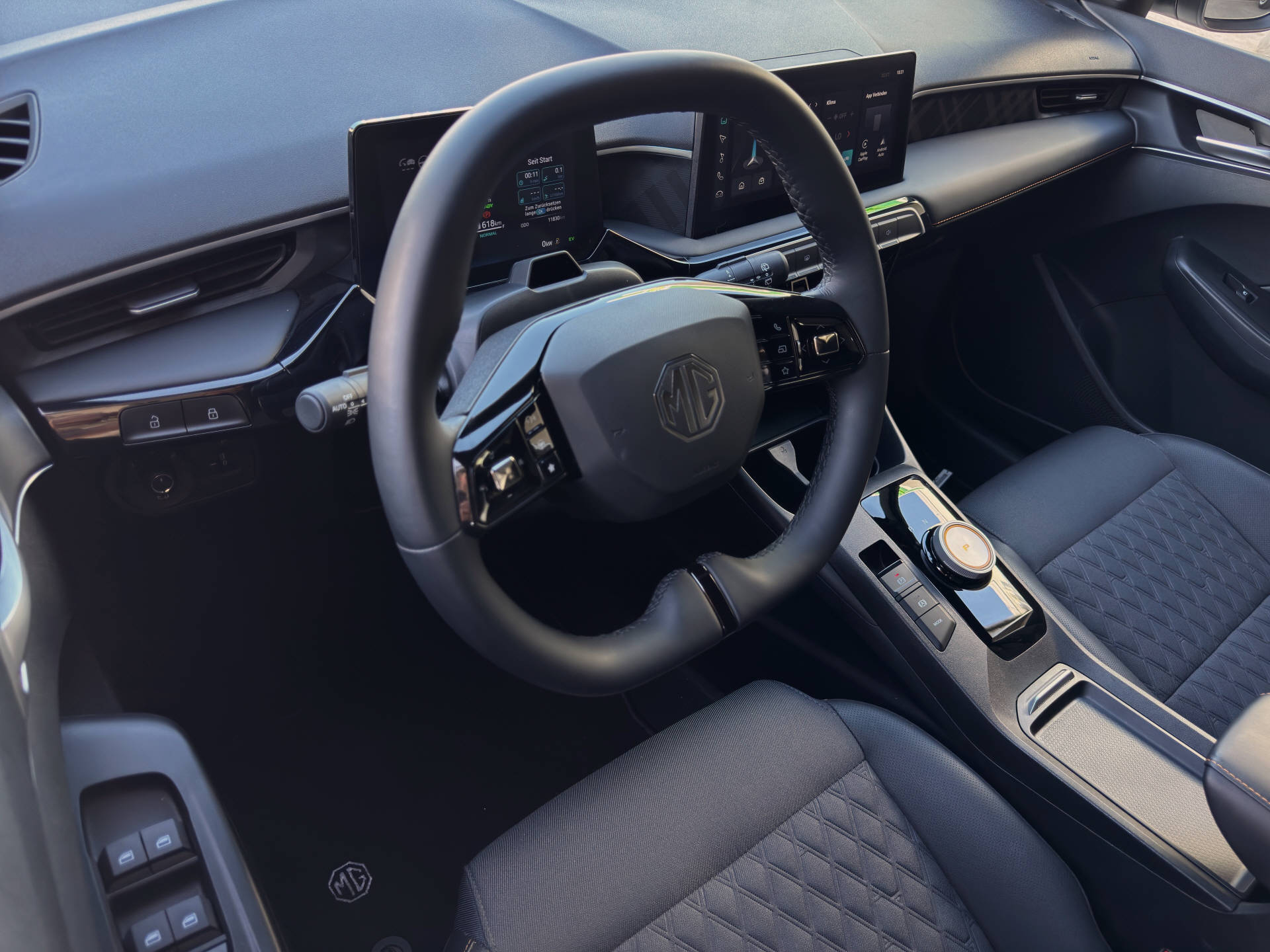 MG 3 1.5 Hybrid Luxury-image-13