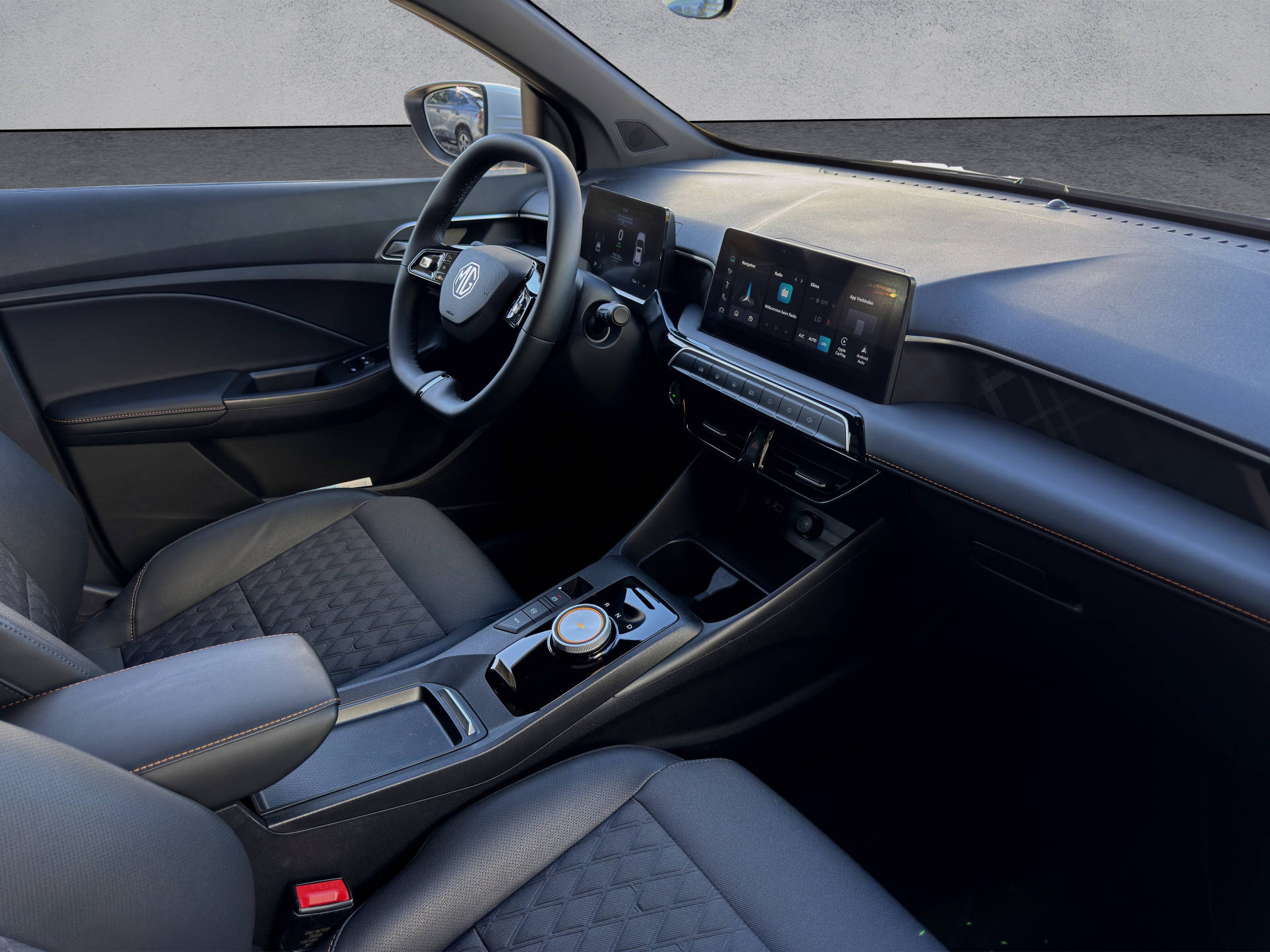 MG 3 1.5 Hybrid Luxury-image-14