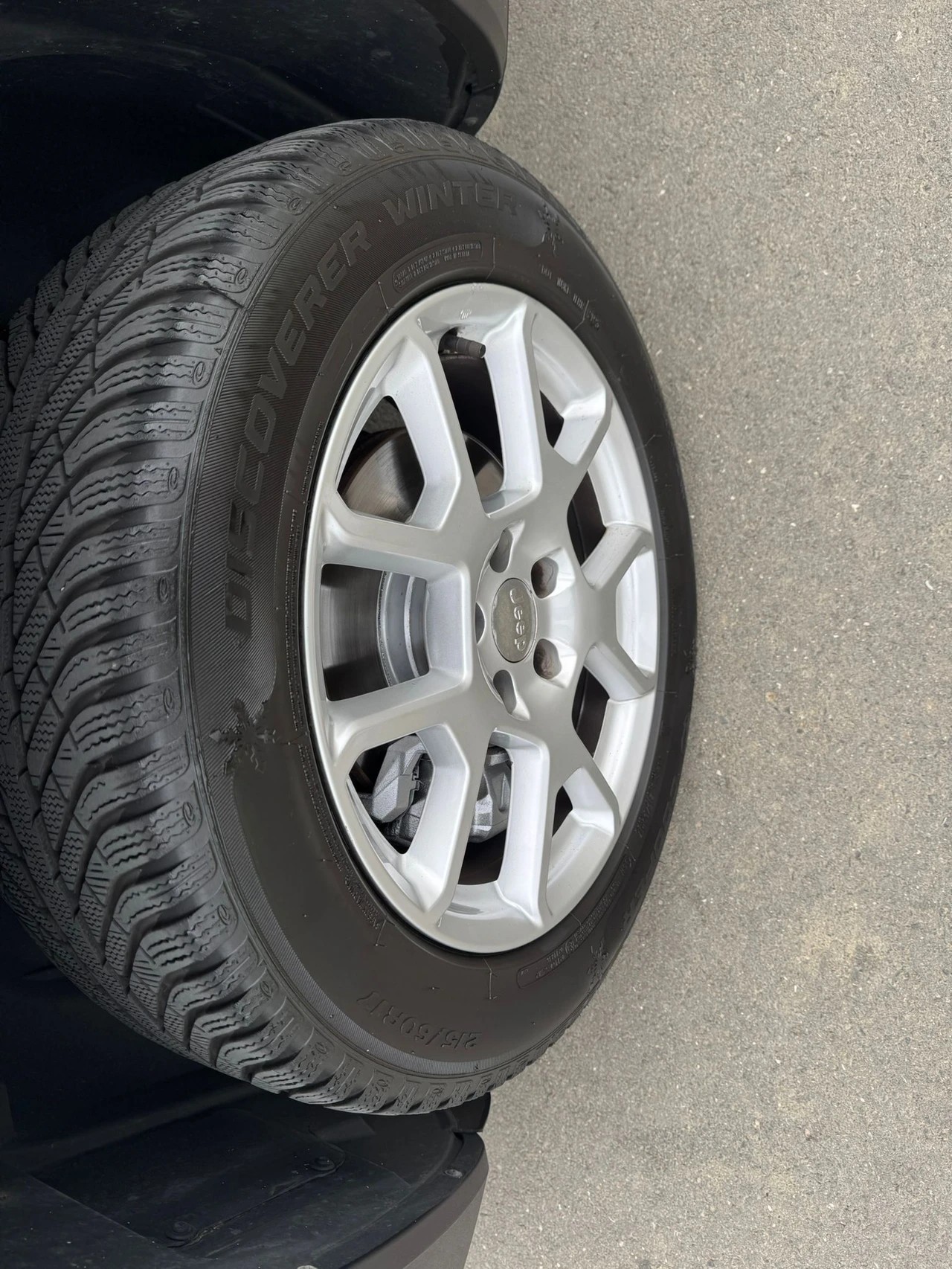 JEEP Renegade 1.3 Turbo Limited AWD-image-6