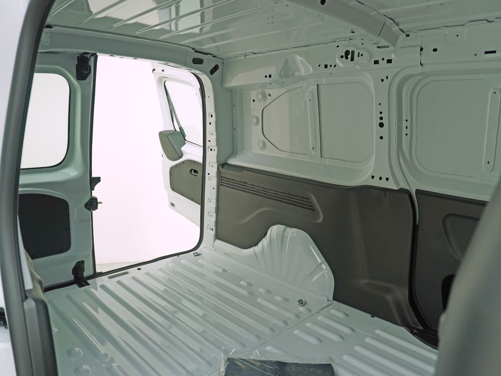TOYOTA Proace City Van L2 1.2 Active-image-17