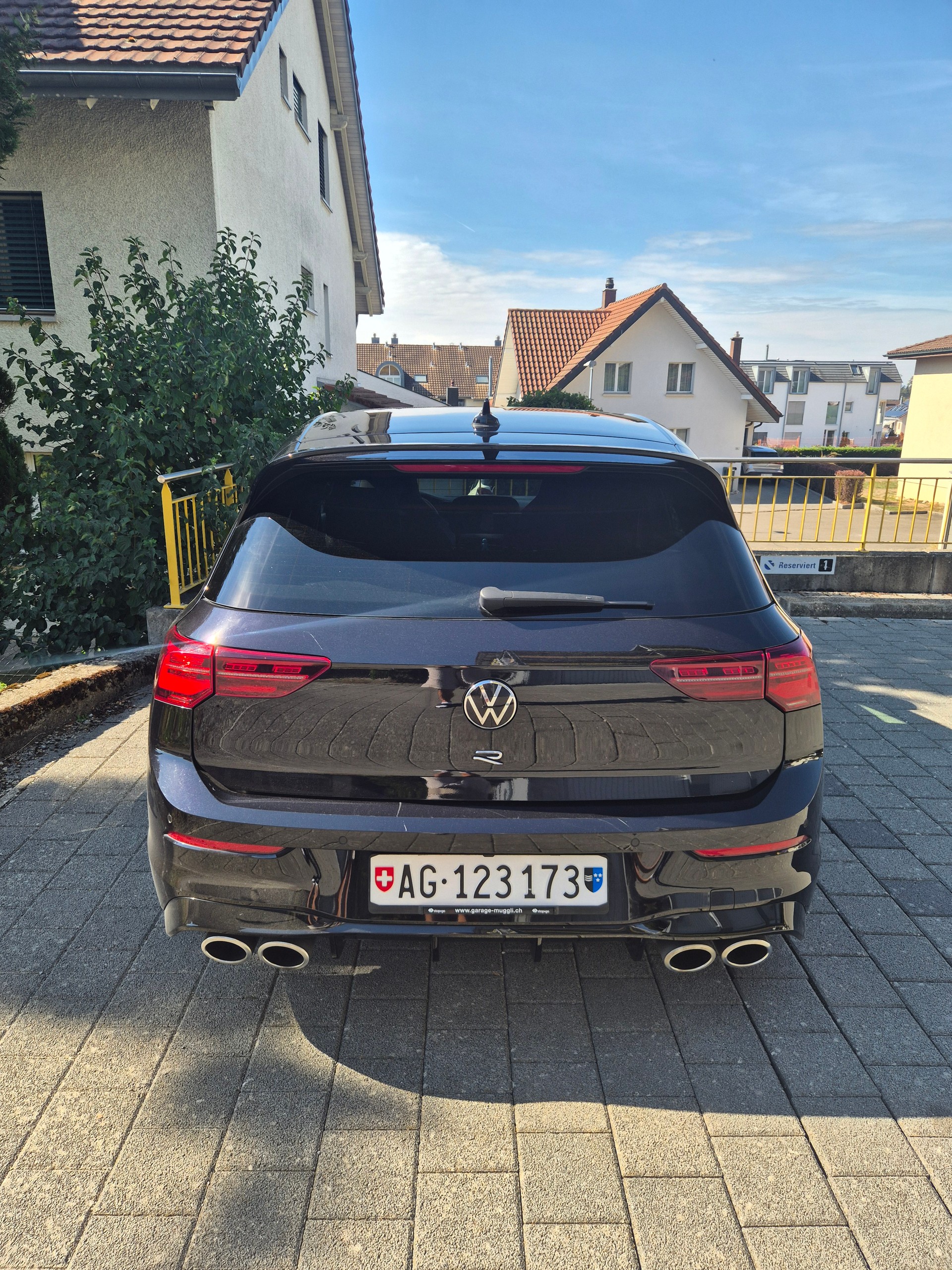 VW 2.0 TSI R DSG 4motion-image-5