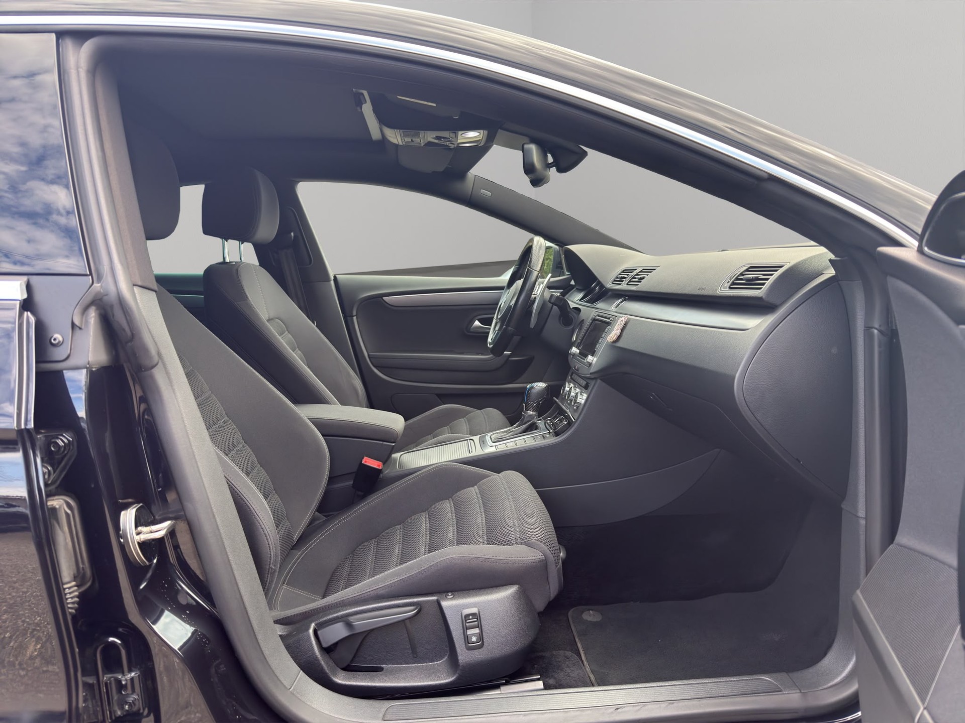 VW CC 3.6 V6 FSI 4Motion DSG-image-14