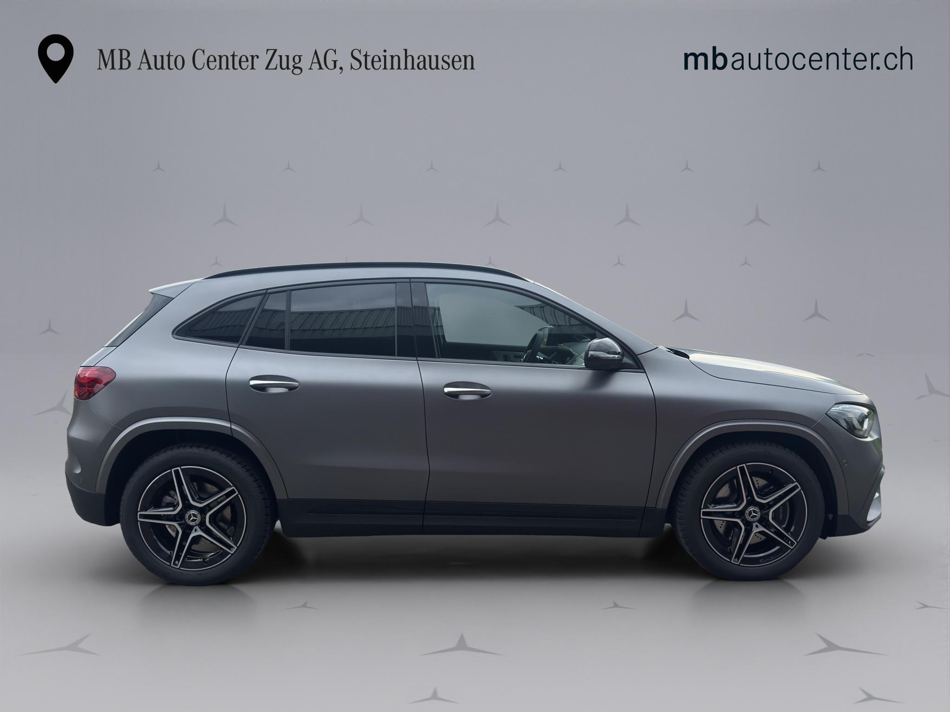 MERCEDES-BENZ GLA-Klasse H247 GLA 250 AMG Line 4matic-image-6