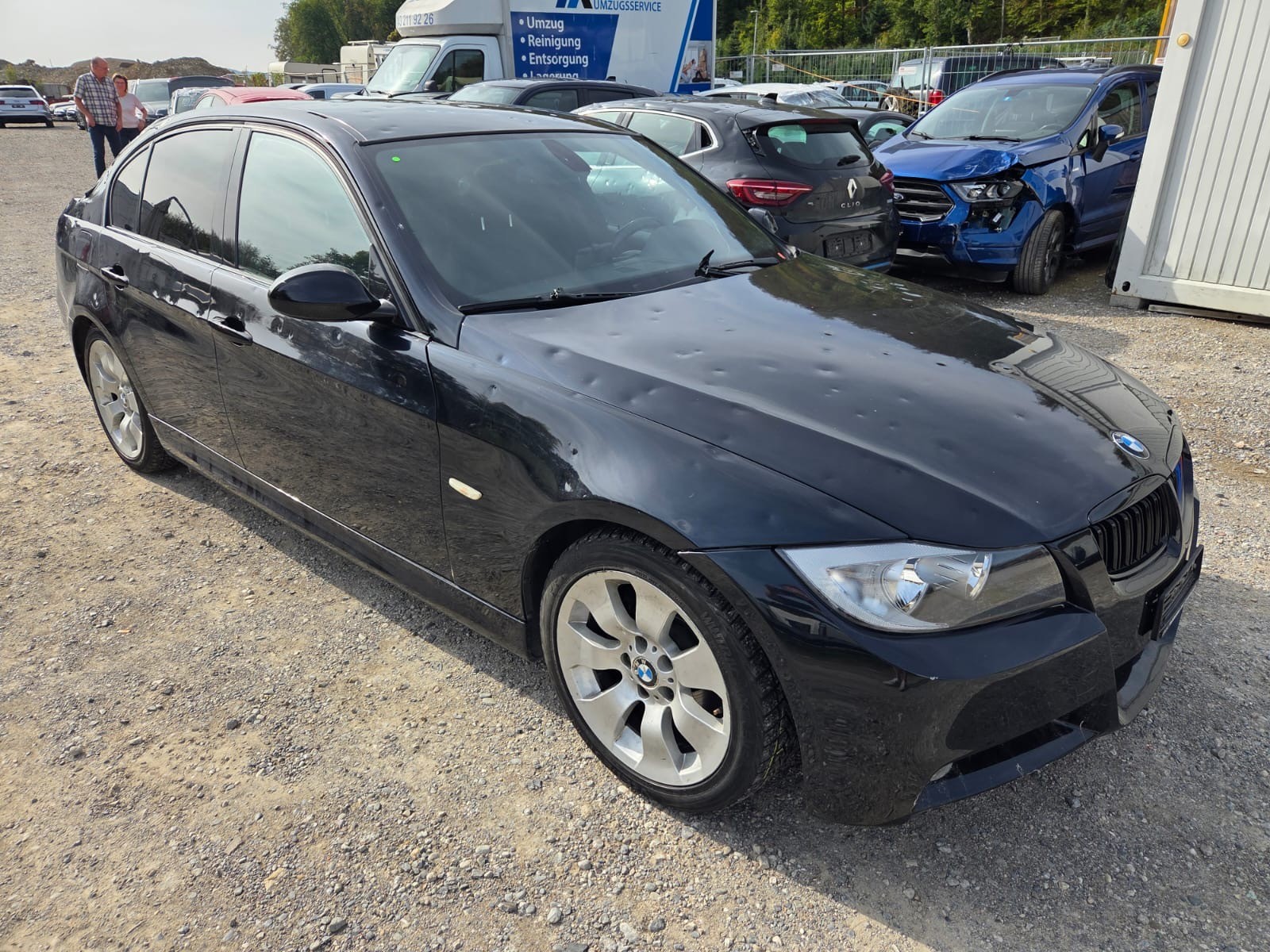 BMW 320si-image-2