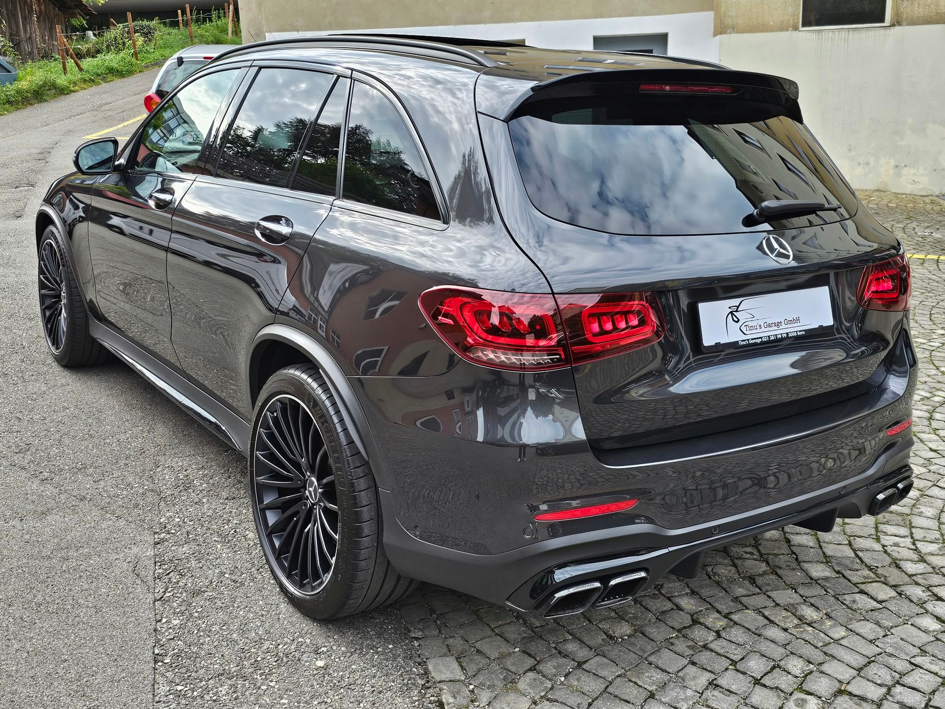 MERCEDES-BENZ GLC 63 S AMG 4Matic 9G-Tronic-image-2