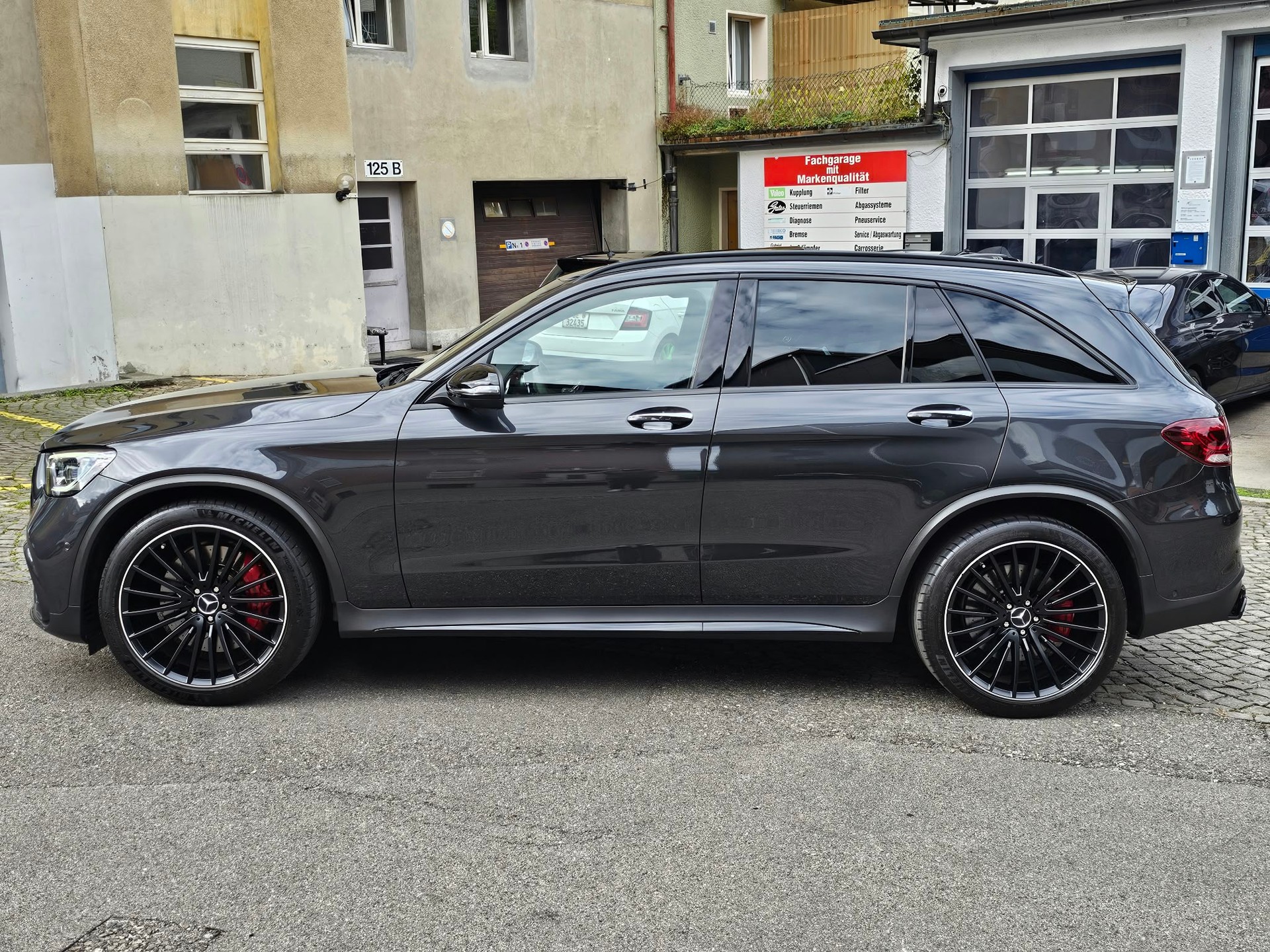 MERCEDES-BENZ GLC 63 S AMG 4Matic 9G-Tronic-image-1