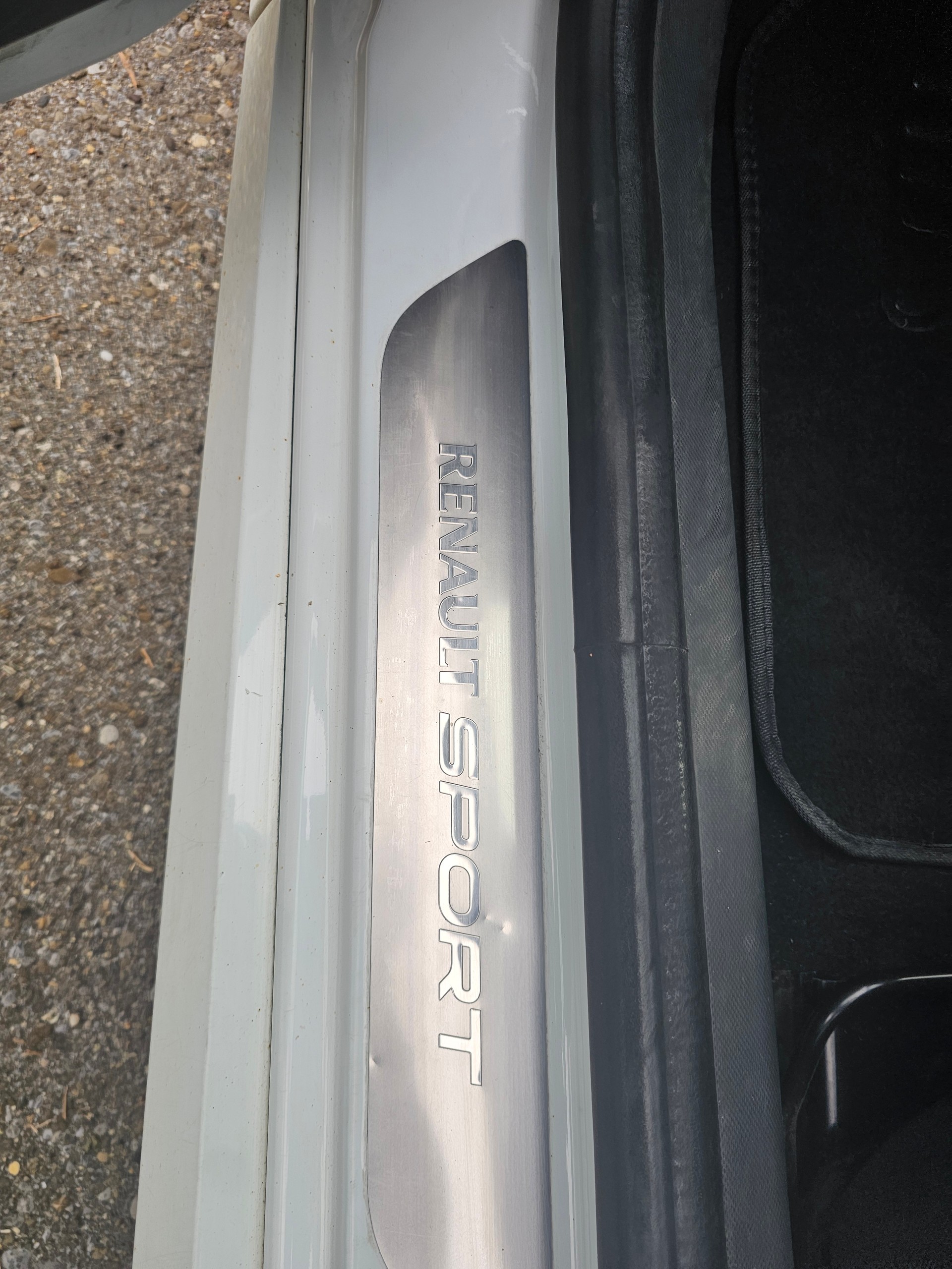 RENAULT Clio 1.2 16V T Swiss Edition EDC-image-11