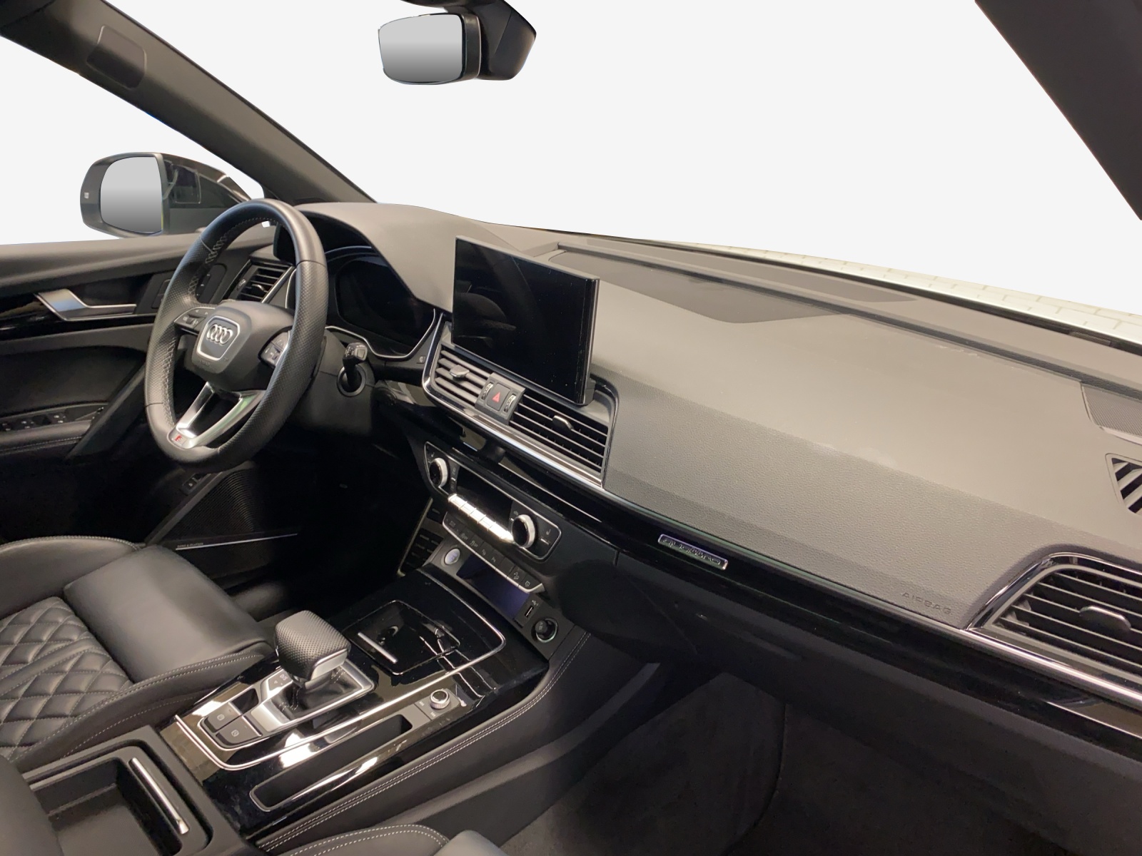 AUDI Q5 45 TFSI S-line quattro S-tronic-image-14