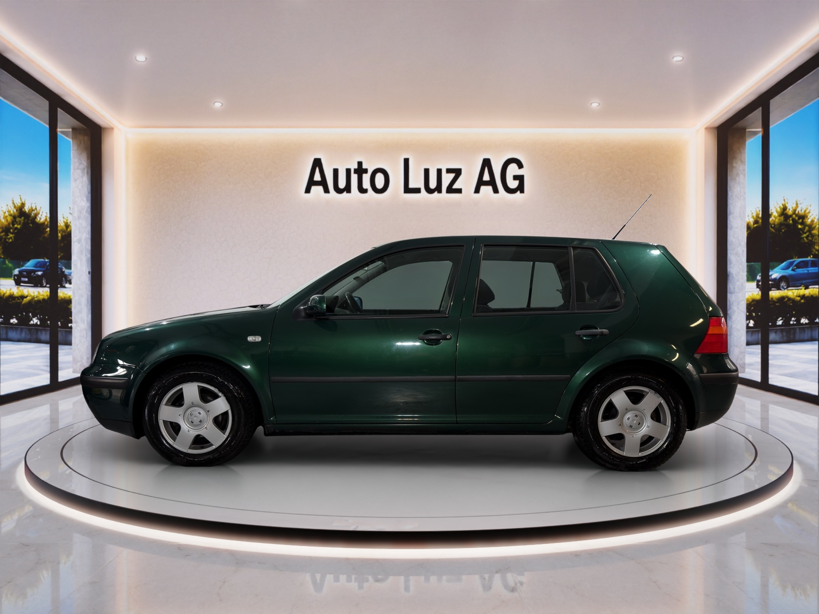 VW Golf 1.6 Automatic-image-15