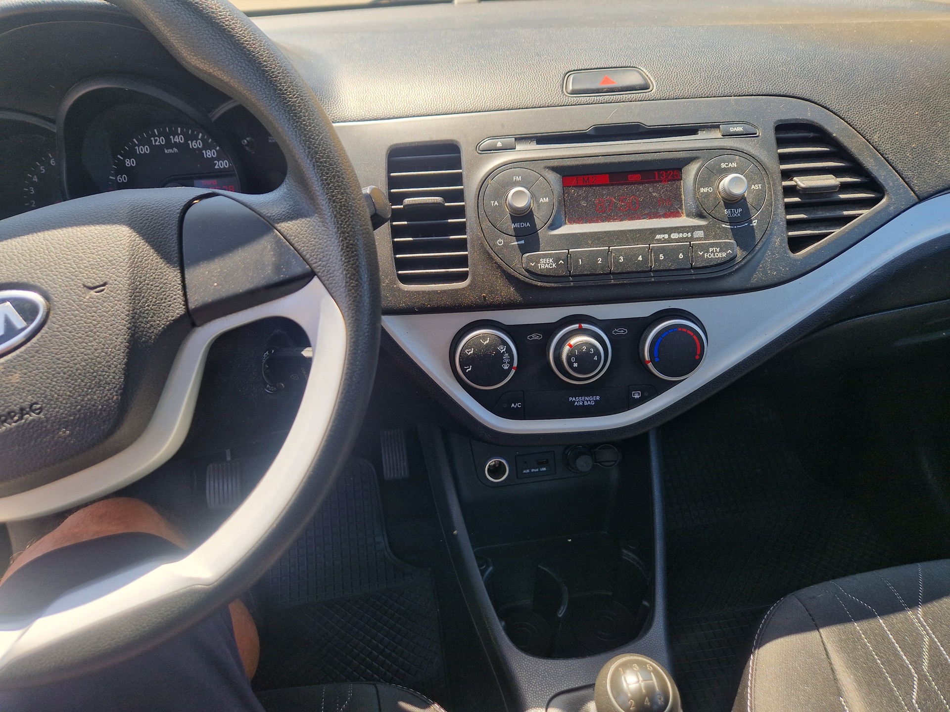 KIA Picanto 1.0 CVVT Style-image-9