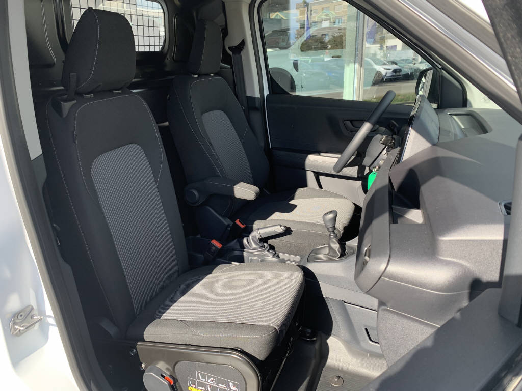 FORD Transit Courier Van 1.0 EcoBoost Trend-image-8