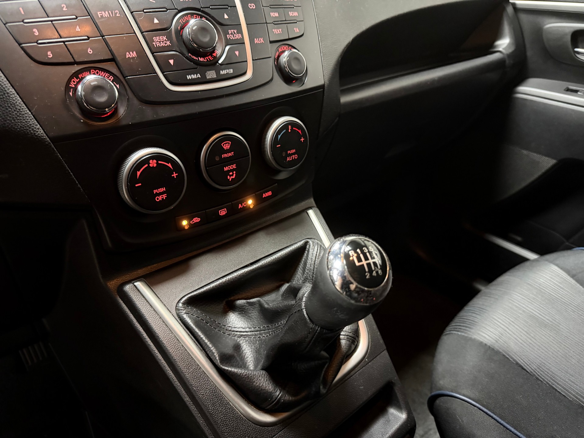 MAZDA 5 2.0 16V Sport-image-12