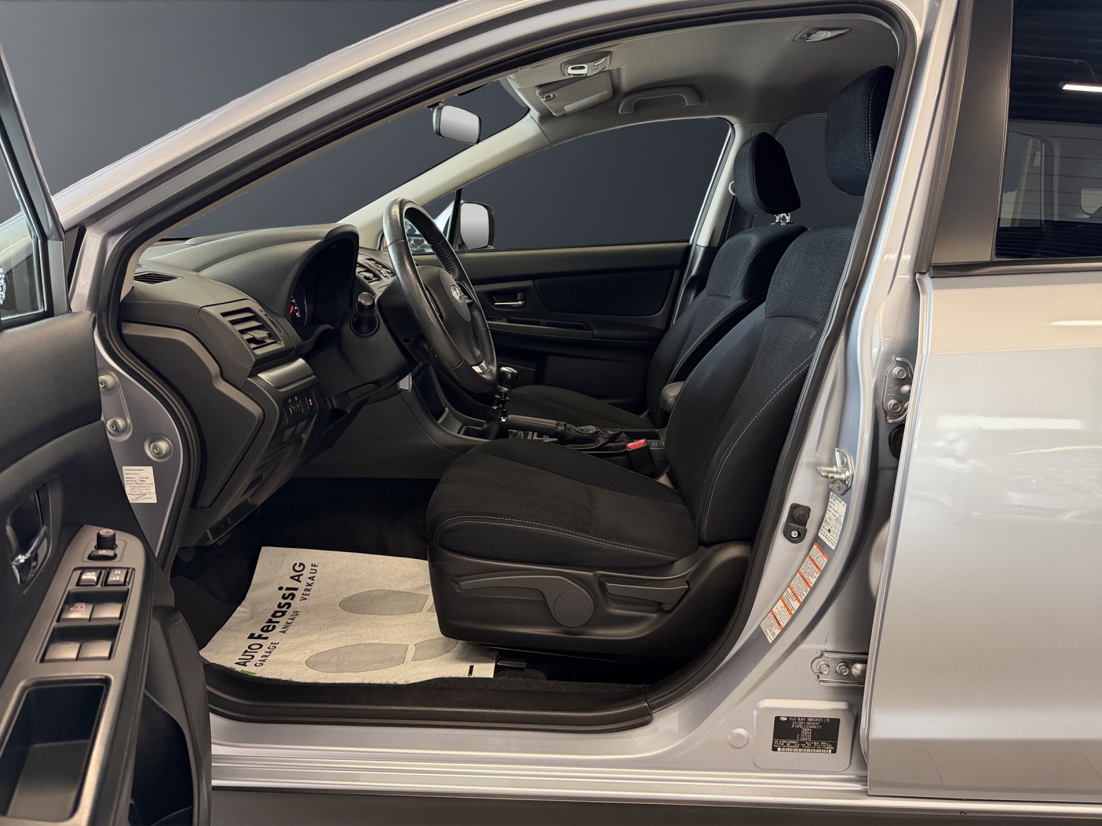 SUBARU XV 2.0D Swiss Two AWD-image-15