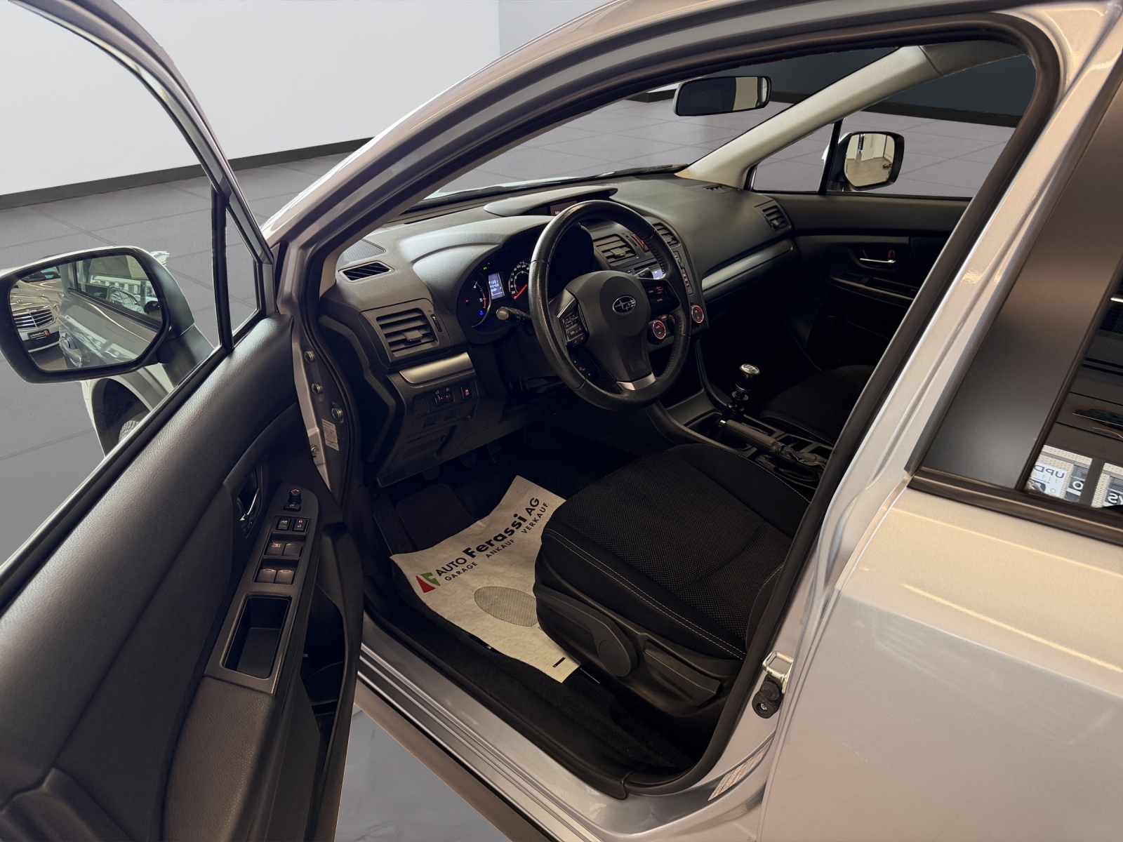 SUBARU XV 2.0D Swiss Two AWD-image-26
