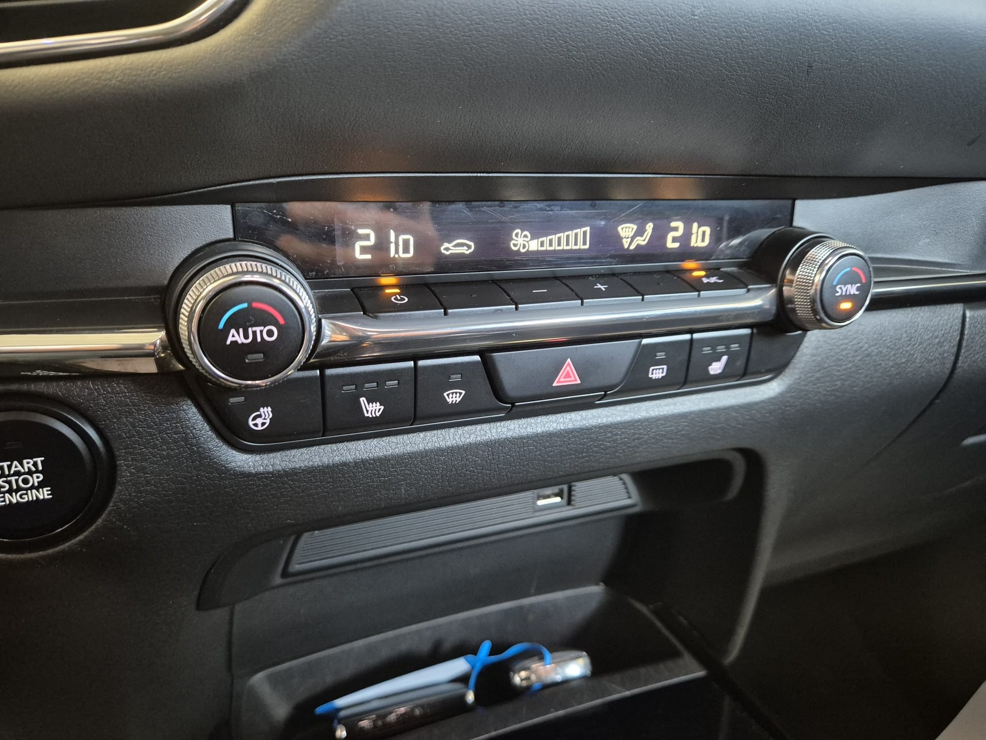 MAZDA CX-30 SKYACTIV-G M Hybrid 122 Ambition Plus AWD Automat-image-28