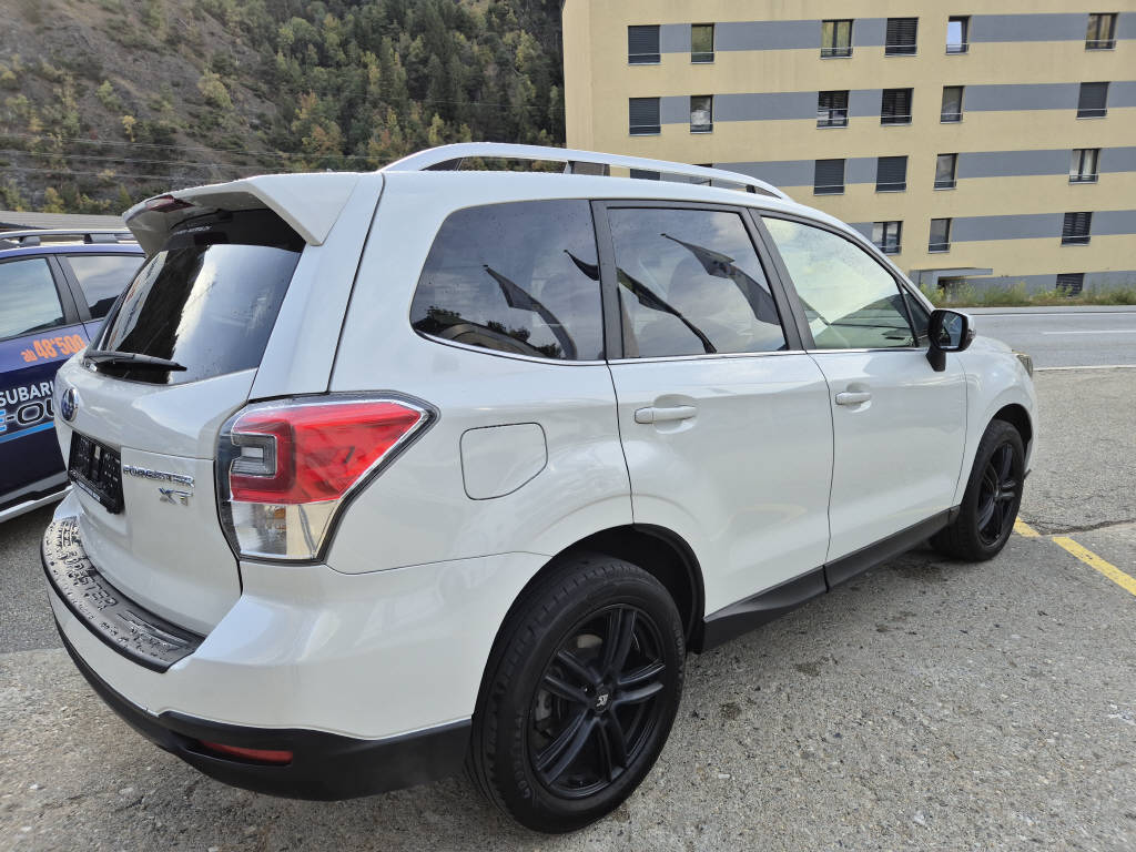 SUBARU Forester Station 2.0 XT Luxury-image-4