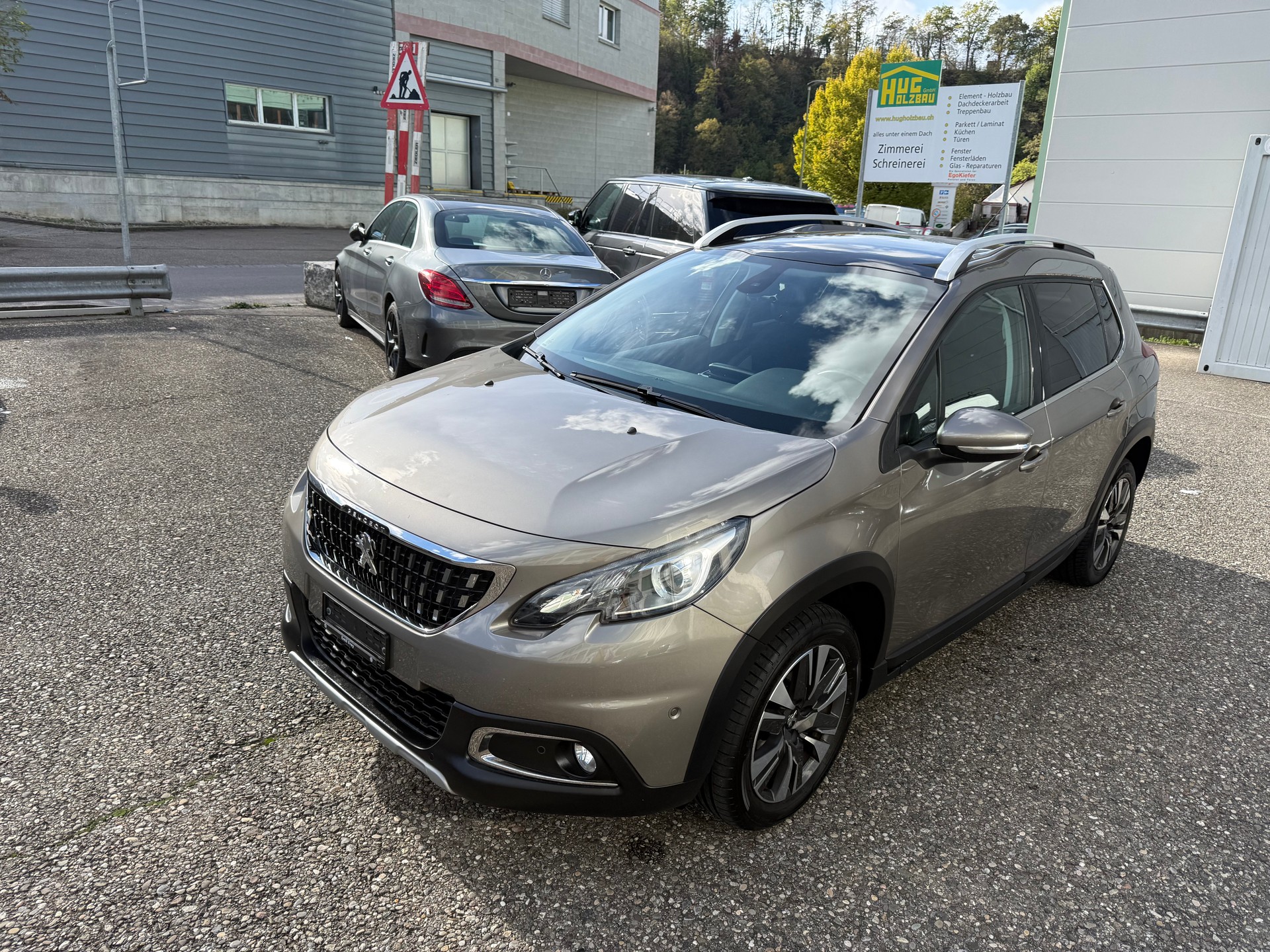 PEUGEOT 2008 1.6 BlueHDi Allure-image-0