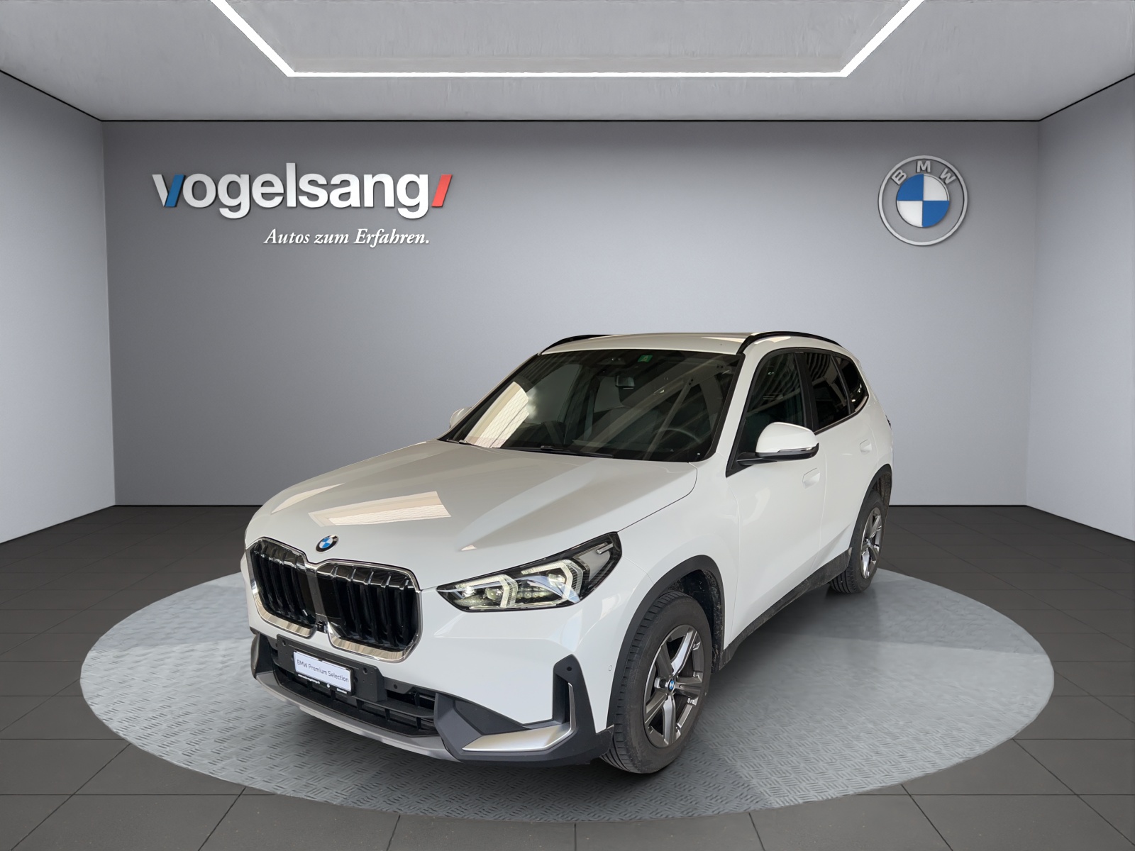 BMW X1 sDrive 18i-image-0