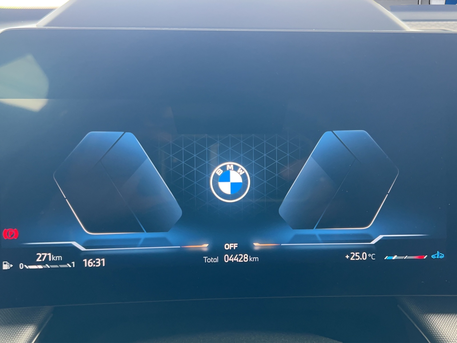 BMW X1 sDrive 18i-image-18