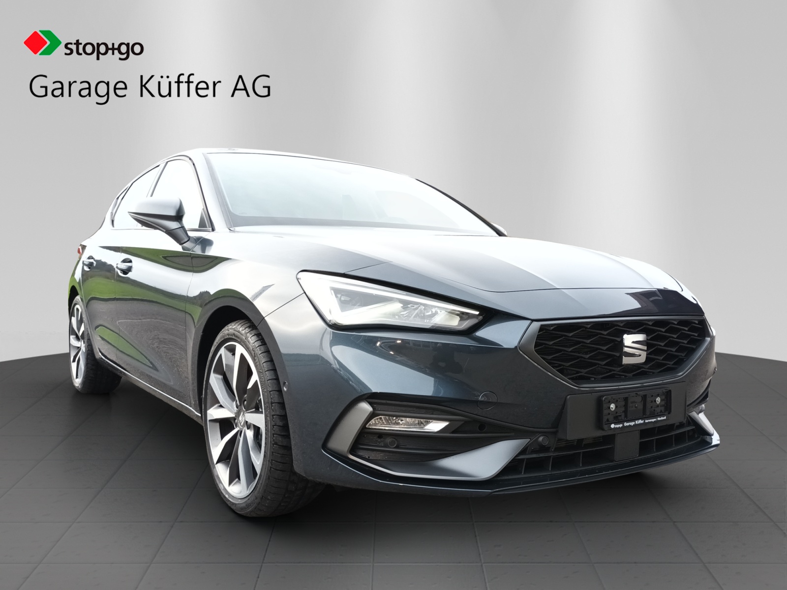 SEAT Leon 1.5 eTSI mHEV DSG FR-image-2