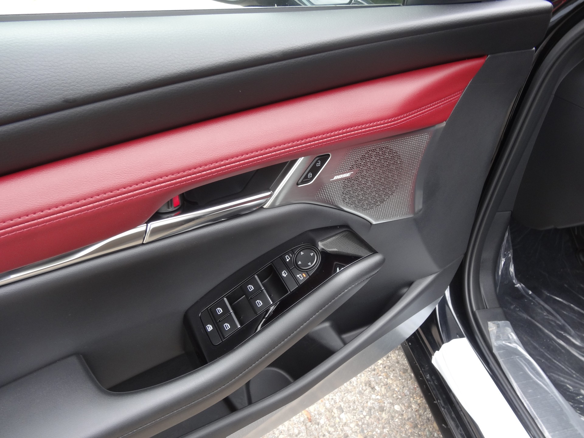 MAZDA 3 Hatchback SKYACTIV-X M Hybrid 180 Revolution Automat-image-11