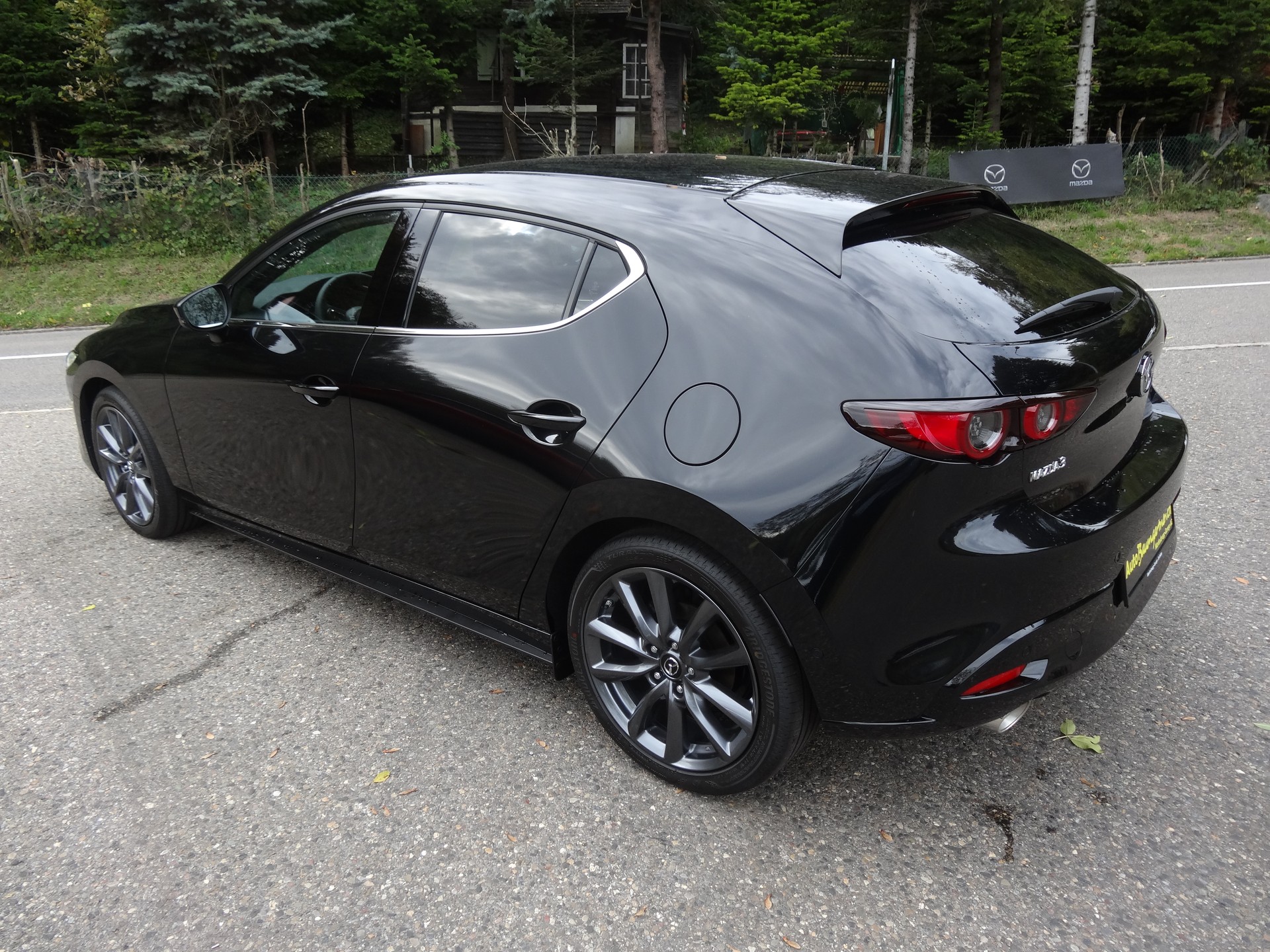 MAZDA 3 Hatchback SKYACTIV-X M Hybrid 180 Revolution Automat-image-5