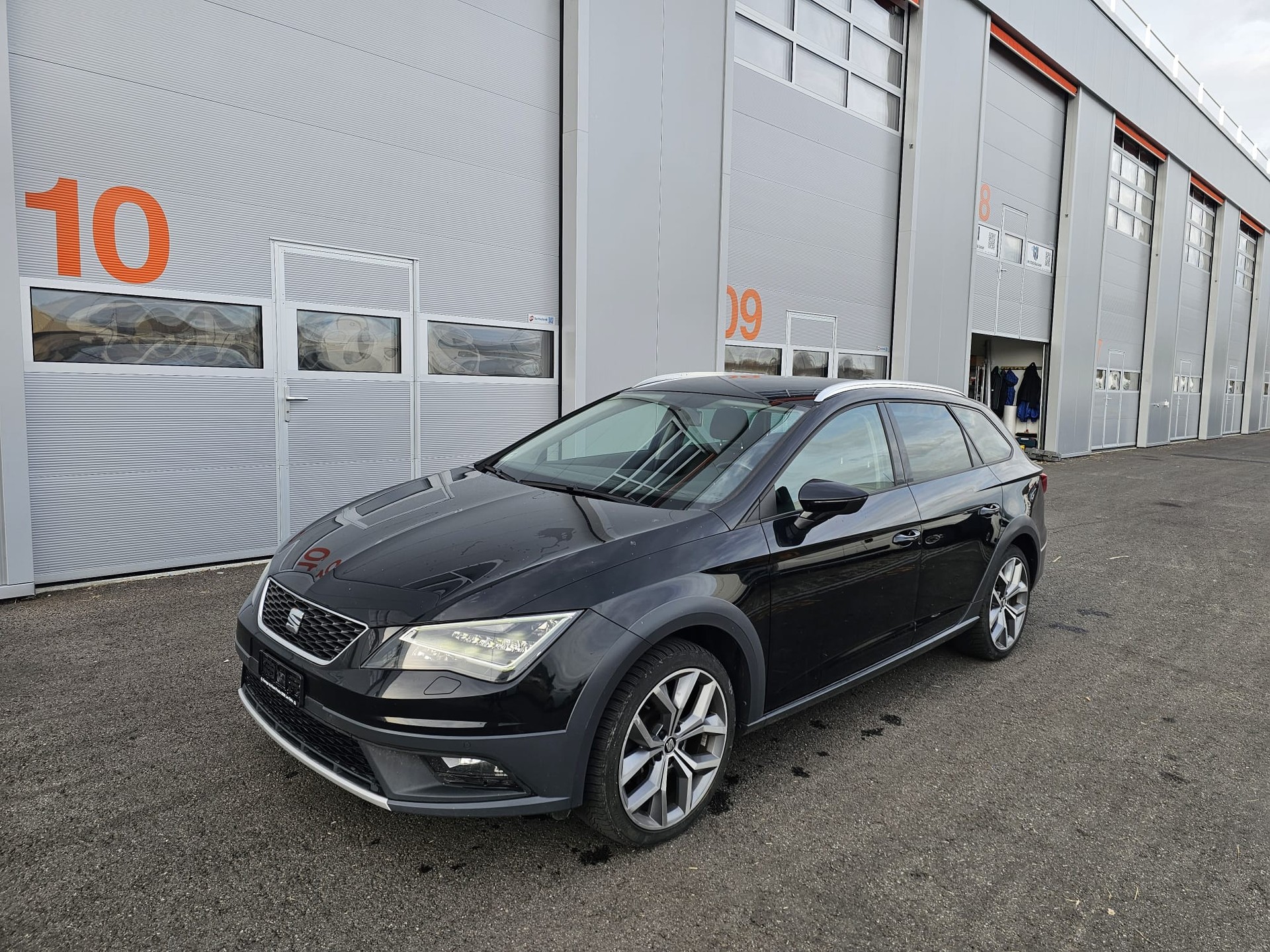 SEAT Leon ST 2.0 TDI X-Perience 4Drive DSG-image-0