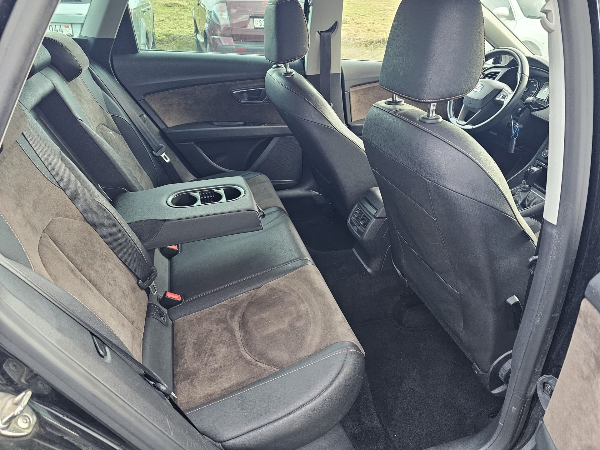 SEAT Leon ST 2.0 TDI X-Perience 4Drive DSG-image-11