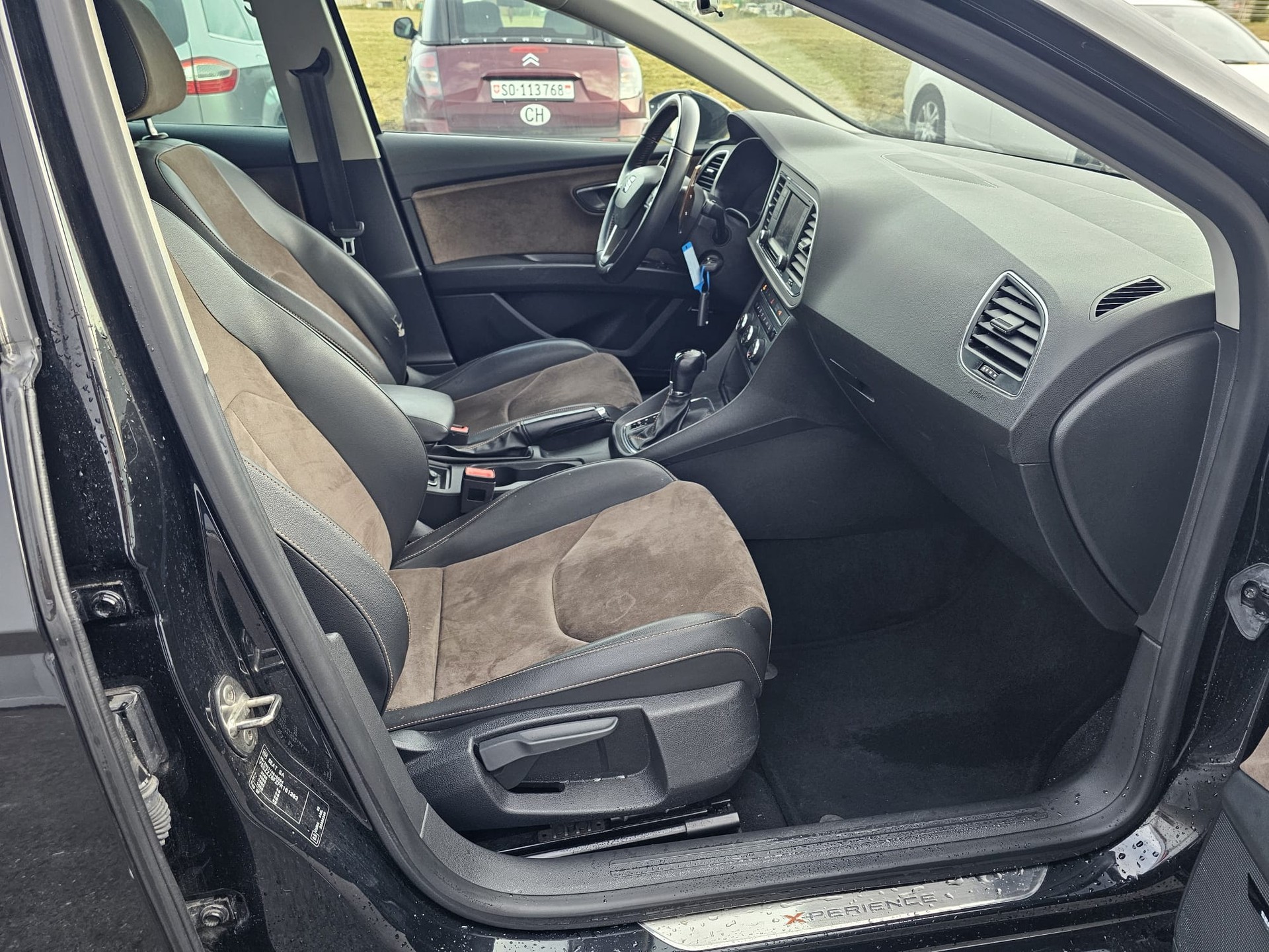 SEAT Leon ST 2.0 TDI X-Perience 4Drive DSG-image-9