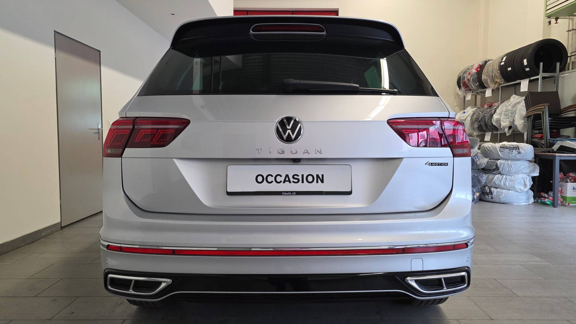 VW Tiguan 2.0TSI R-Line 4Motion DSG-image-4