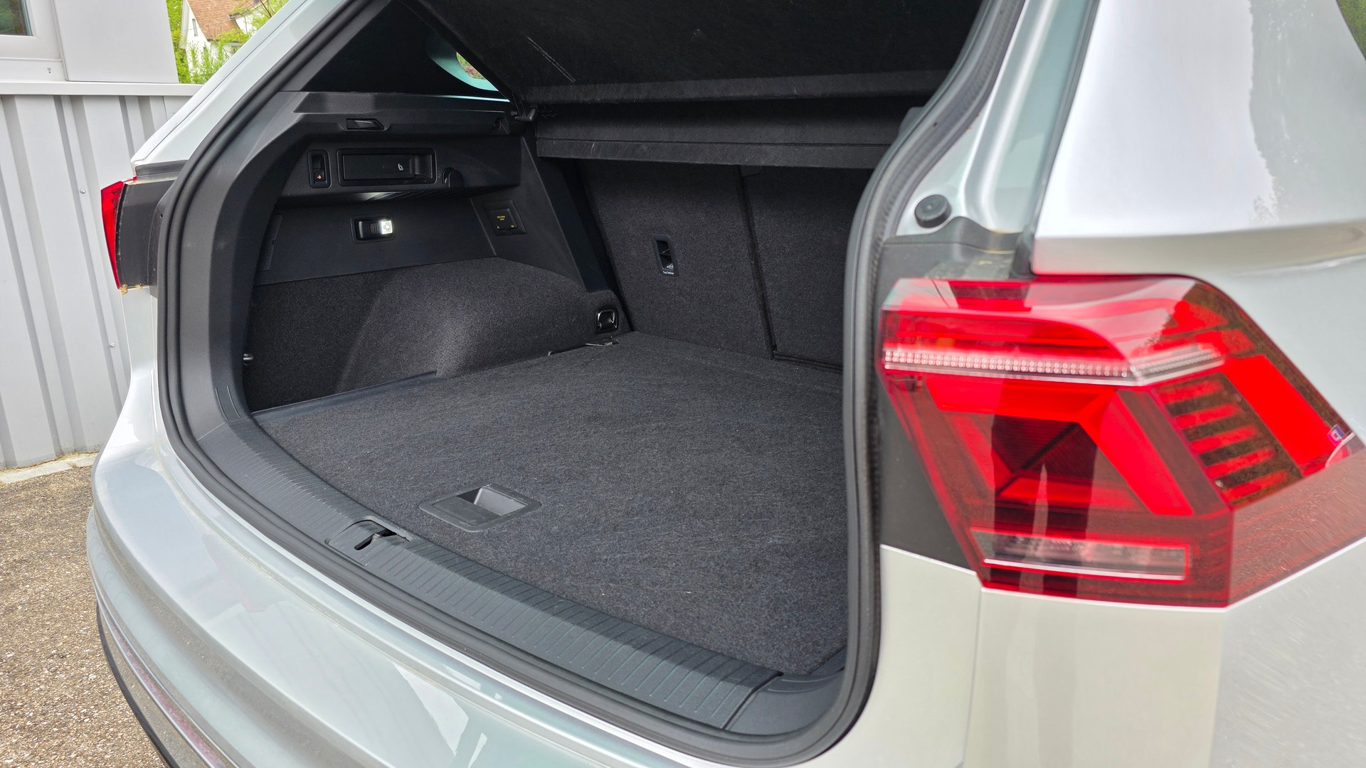 VW Tiguan 2.0TSI R-Line 4Motion DSG-image-7