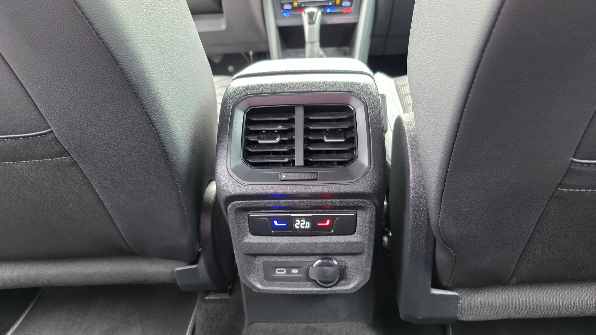 VW Tiguan 2.0TSI R-Line 4Motion DSG-image-11