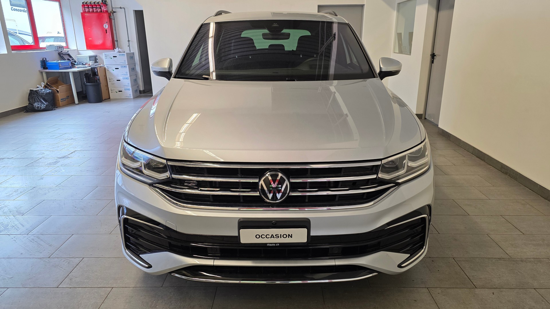 VW Tiguan 2.0TSI R-Line 4Motion DSG-image-1