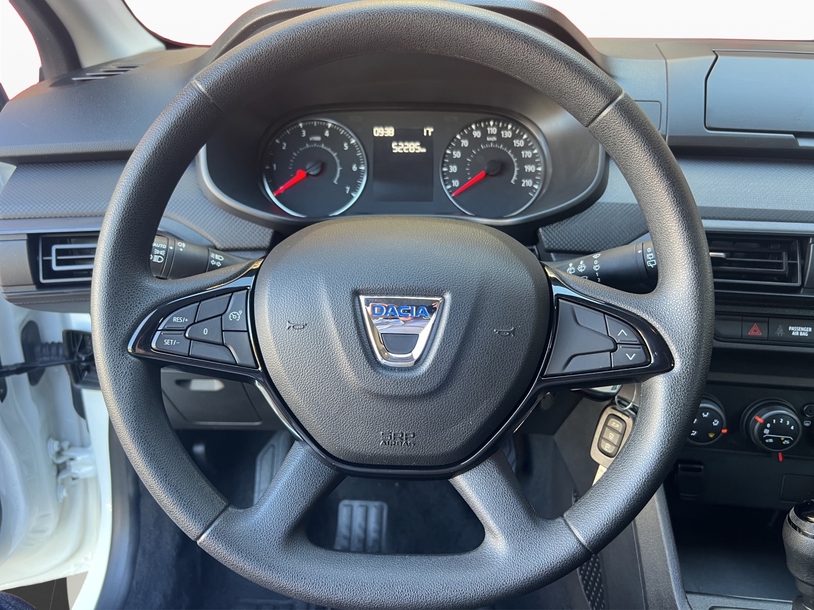 DACIA Sandero SCe 65 Essential-image-10