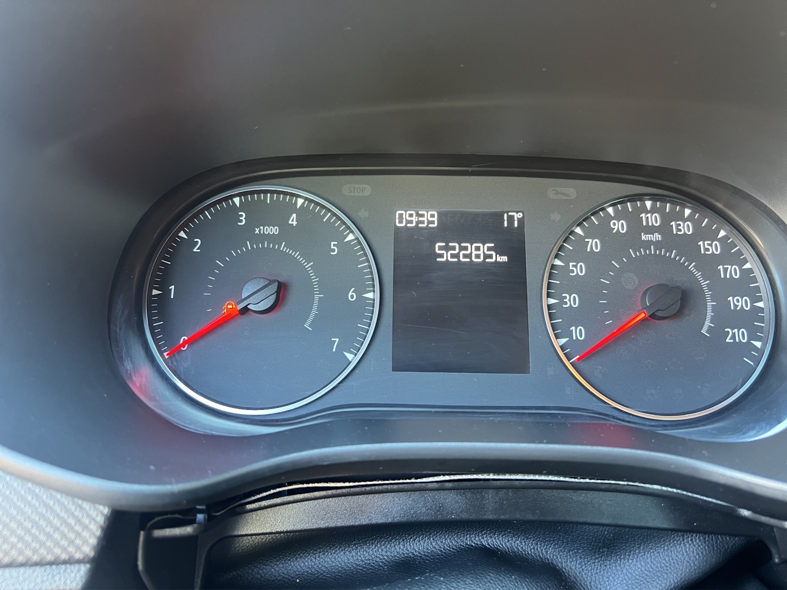 DACIA Sandero SCe 65 Essential-image-12