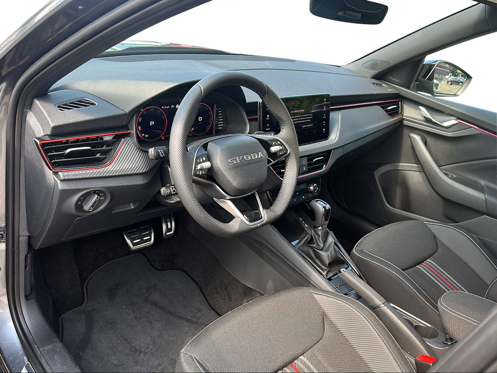 SKODA Kamiq 1.5 TSI Monte Carlo DSG-image-3