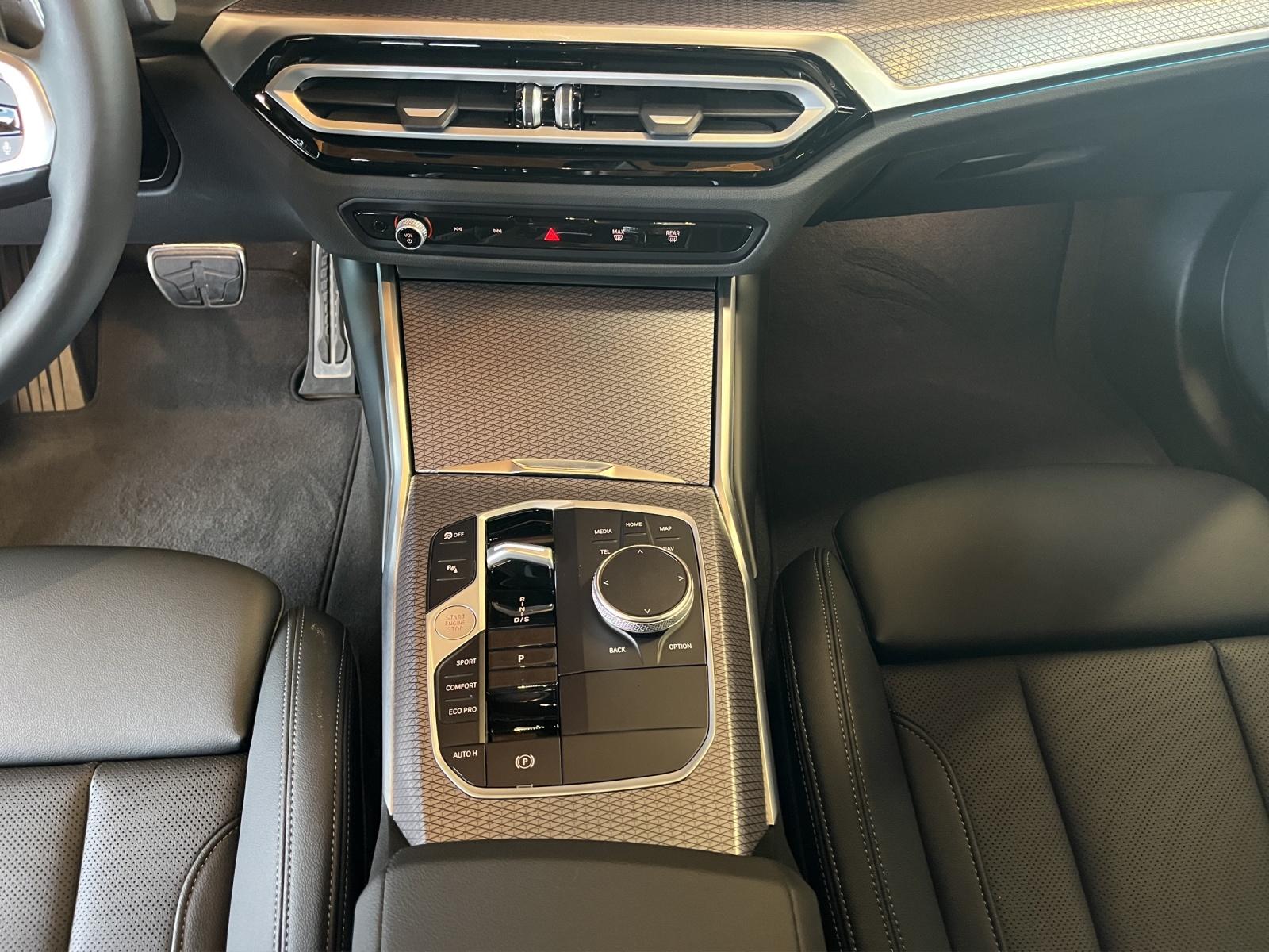 BMW 320d xDrive-image-18