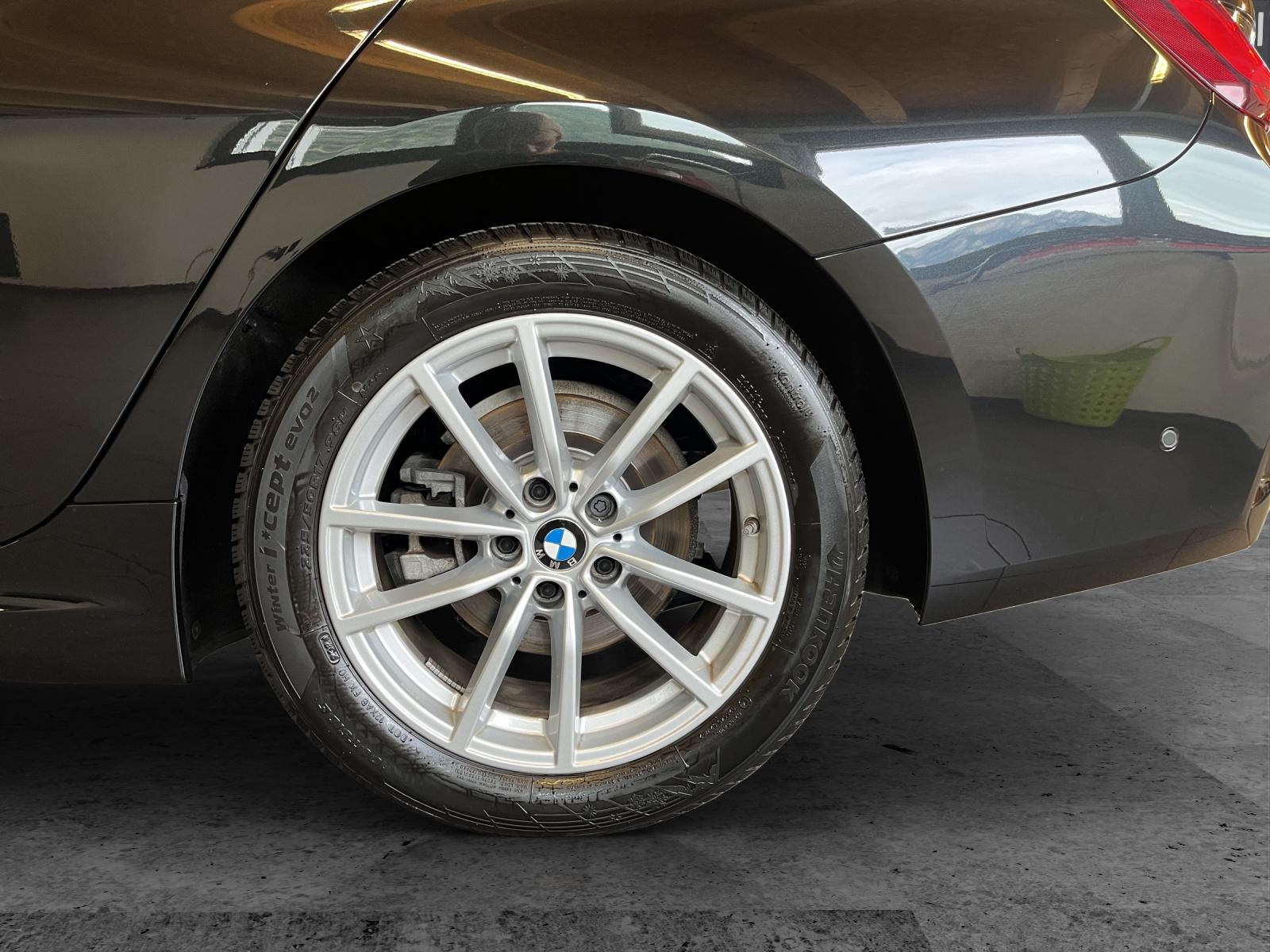 BMW 320d xDrive-image-9