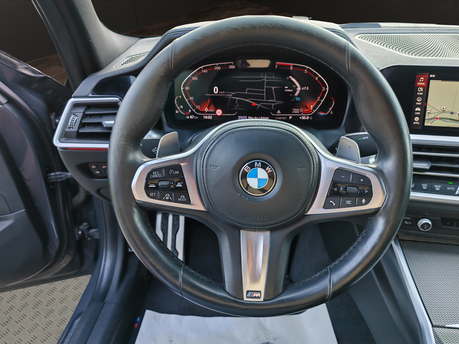 BMW 320i xDrive Steptronic M Sport [Expertise du jour + Garantie 12 mois + Service & Immat. Offerts]-image-10