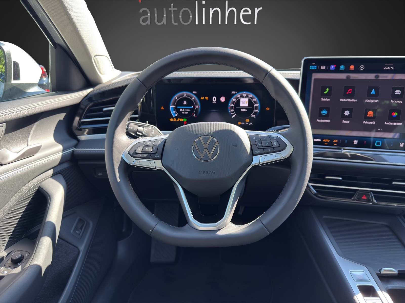 VW Passat Variant 2.0 TDI evo Business DSG-image-10