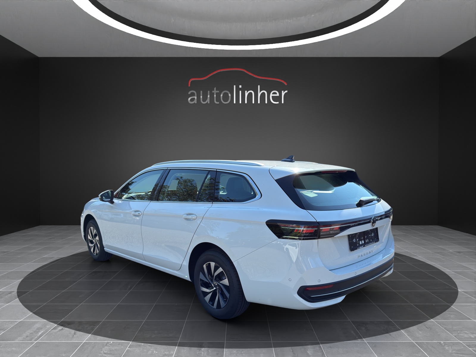 VW Passat Variant 2.0 TDI evo Business DSG-image-2