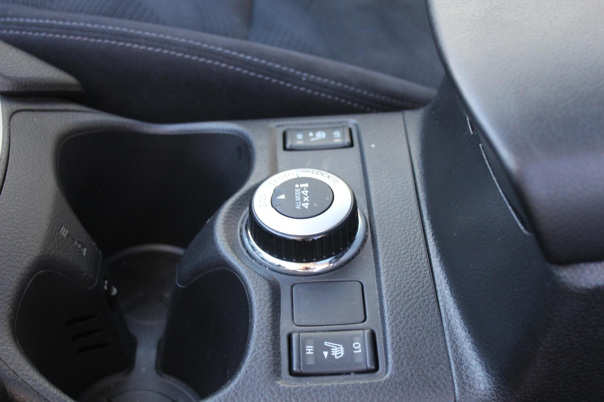 NISSAN X-Trail 2.0 dCi N-Vision 4x4-image-7
