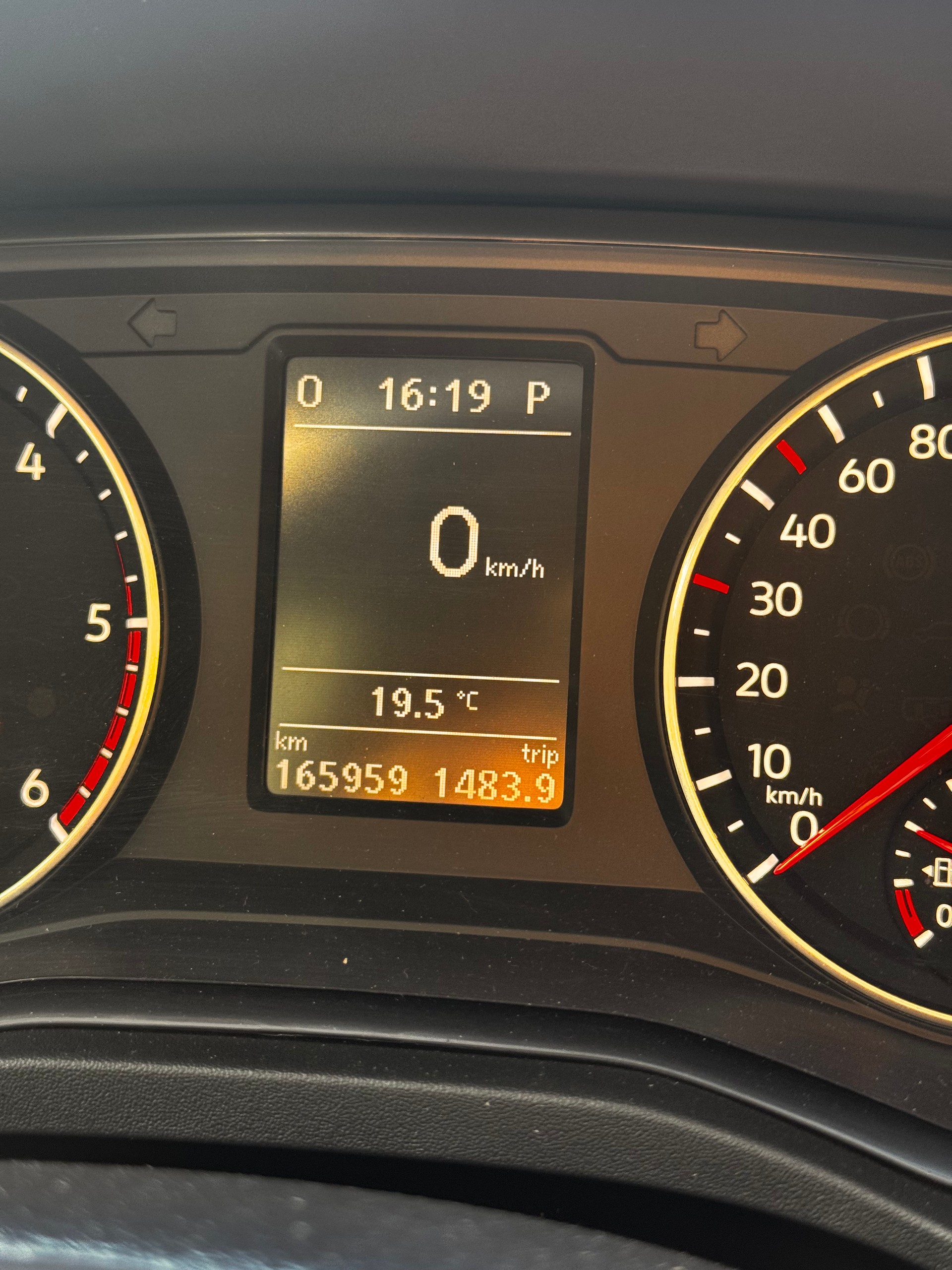 VW Amarok 3.0TDI Highline 4Motion Automatic-image-2